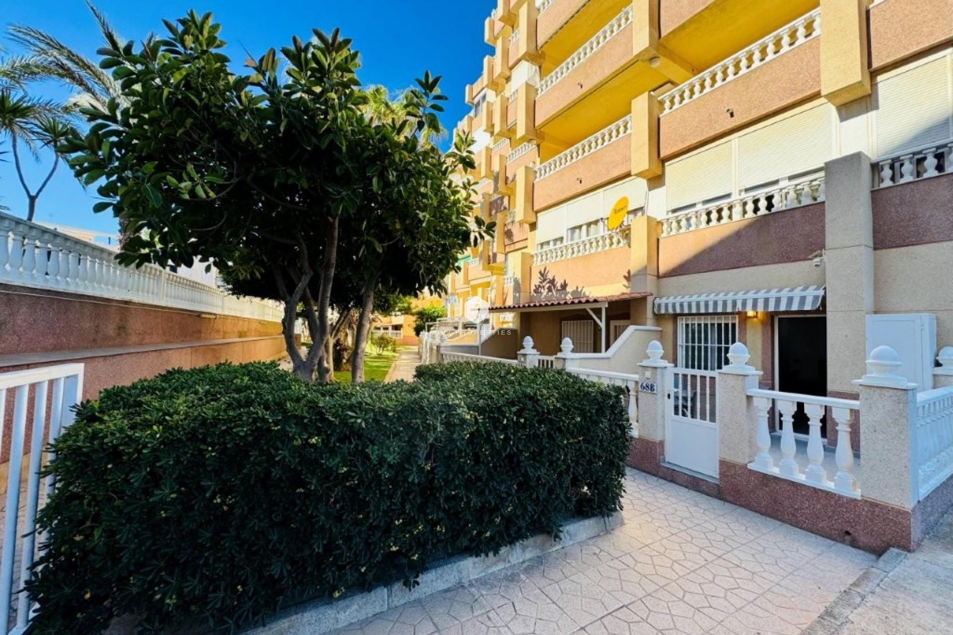 Aus zweiter Hand - Wohnung -
La Mata - Costa Blanca