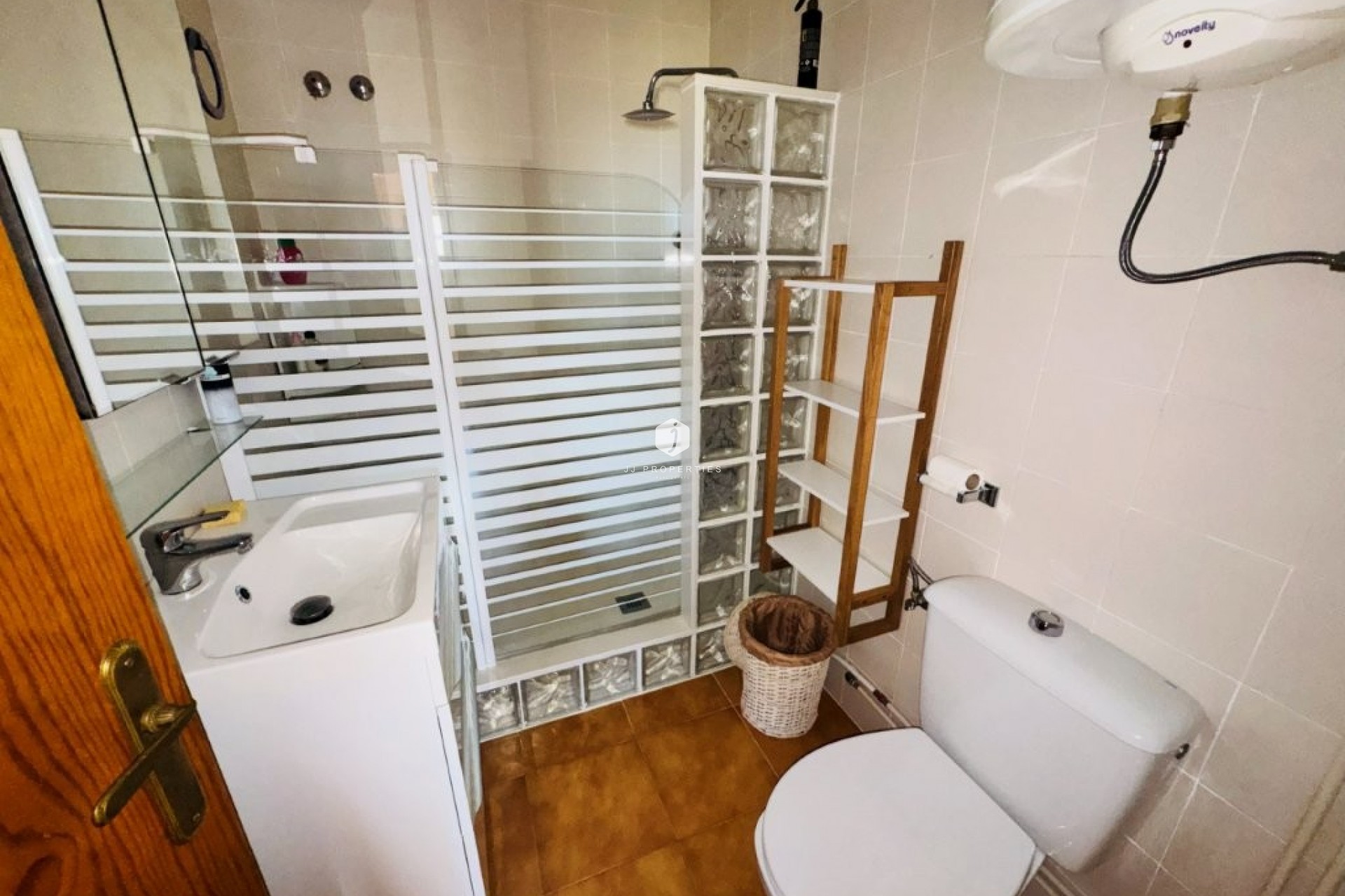 Aus zweiter Hand - Wohnung -
La Mata - Costa Blanca