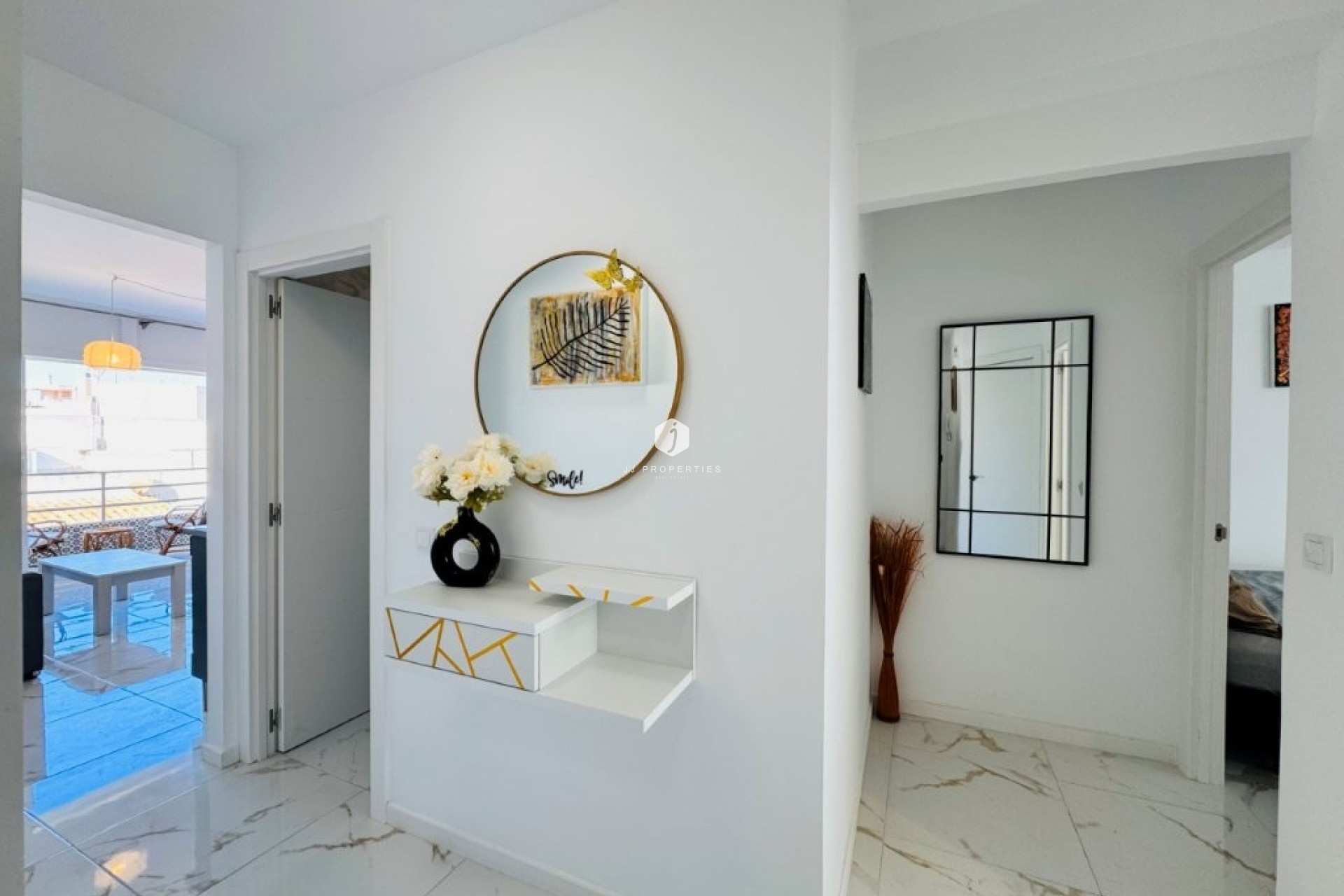 Aus zweiter Hand - Wohnung -
La Mata - Costa Blanca