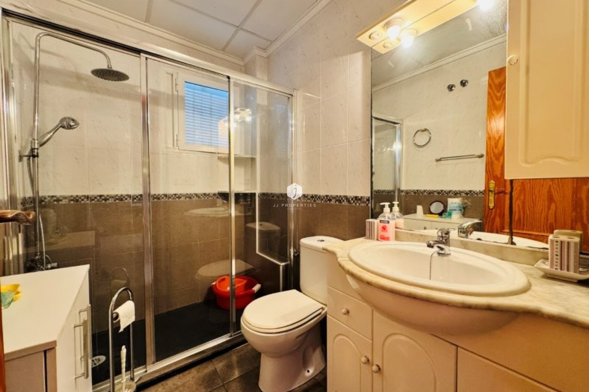 Aus zweiter Hand - Wohnung -
La Mata - Costa Blanca