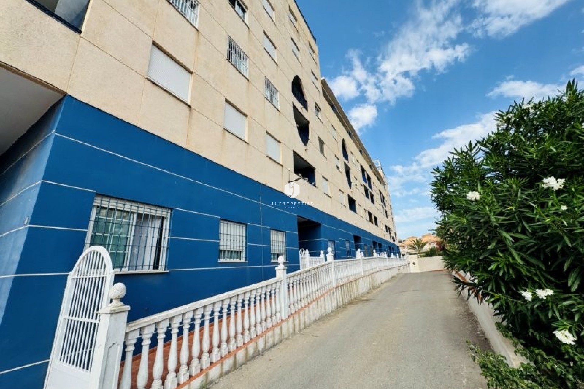 Aus zweiter Hand - Wohnung -
La Mata - Costa Blanca