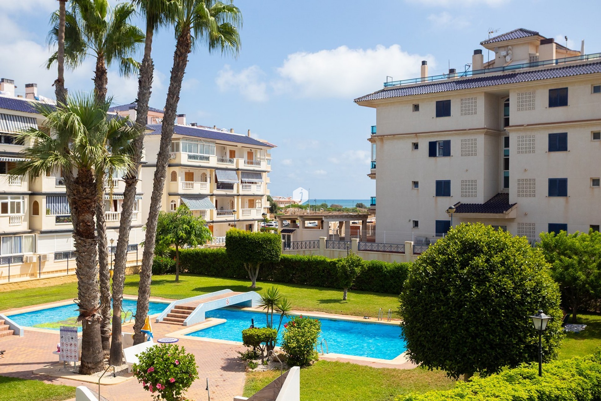 Aus zweiter Hand - Wohnung -
La Mata - Costa Blanca
