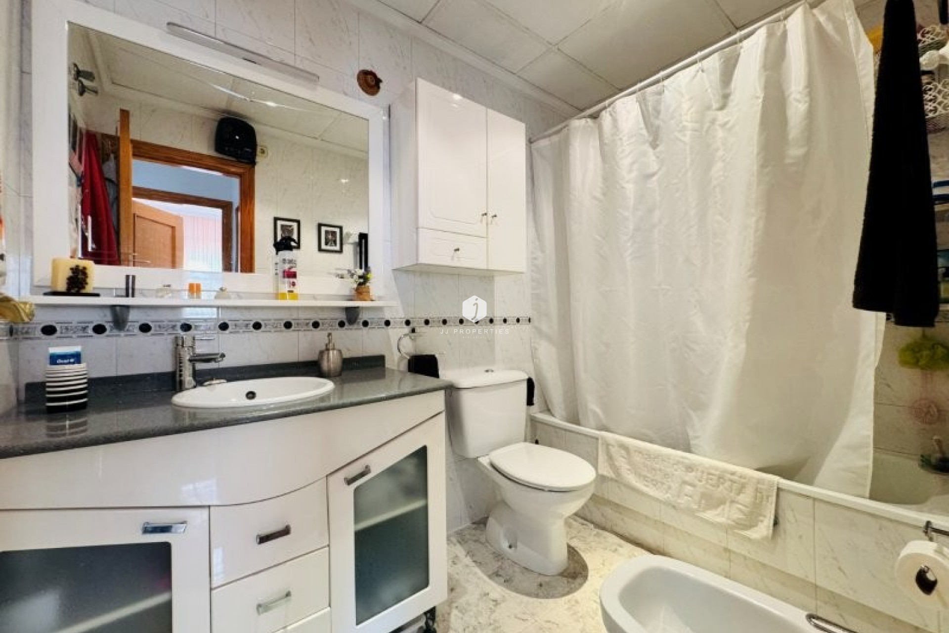Aus zweiter Hand - Wohnung -
La Mata - Costa Blanca