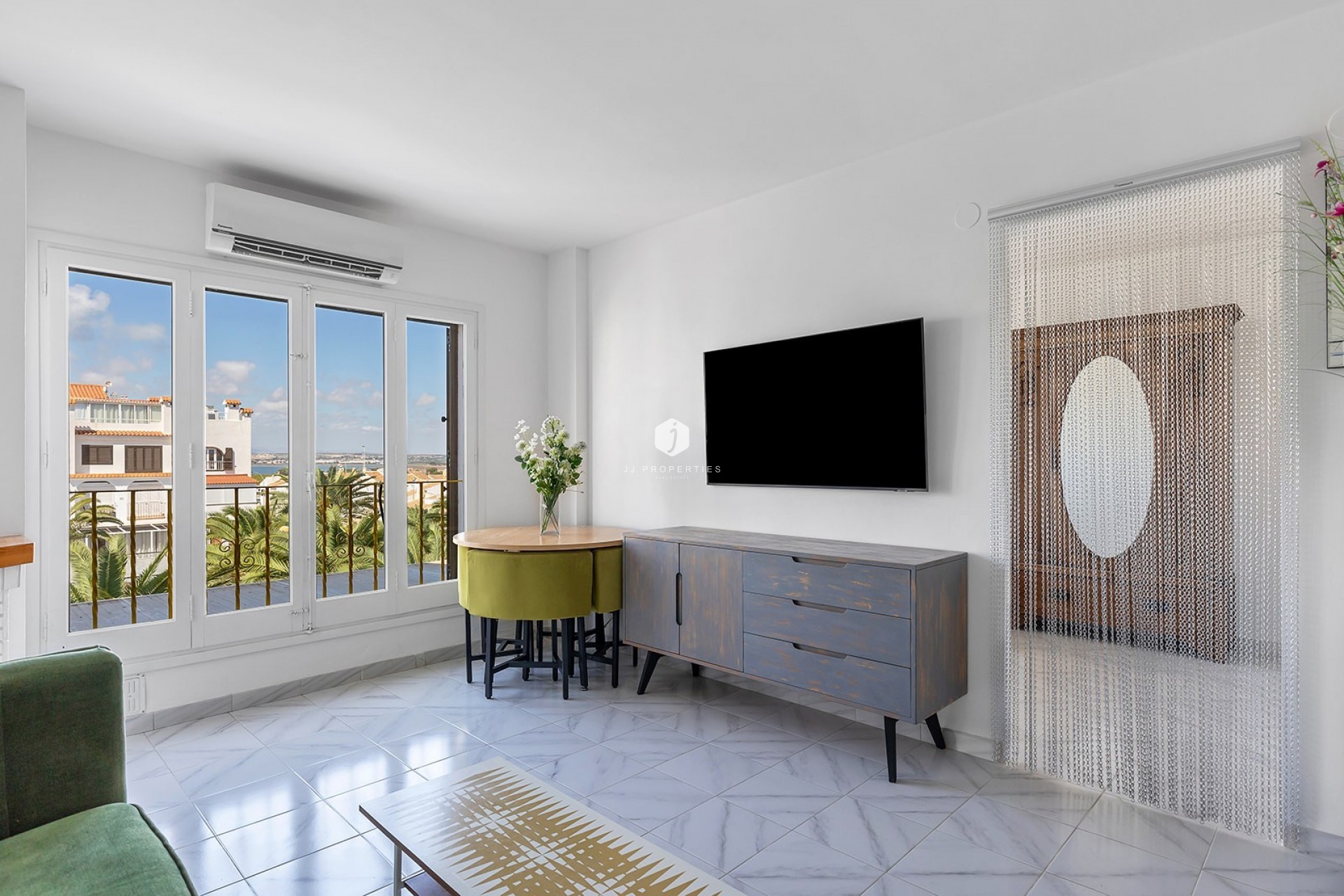 Aus zweiter Hand - Wohnung -
La Mata - Costa Blanca