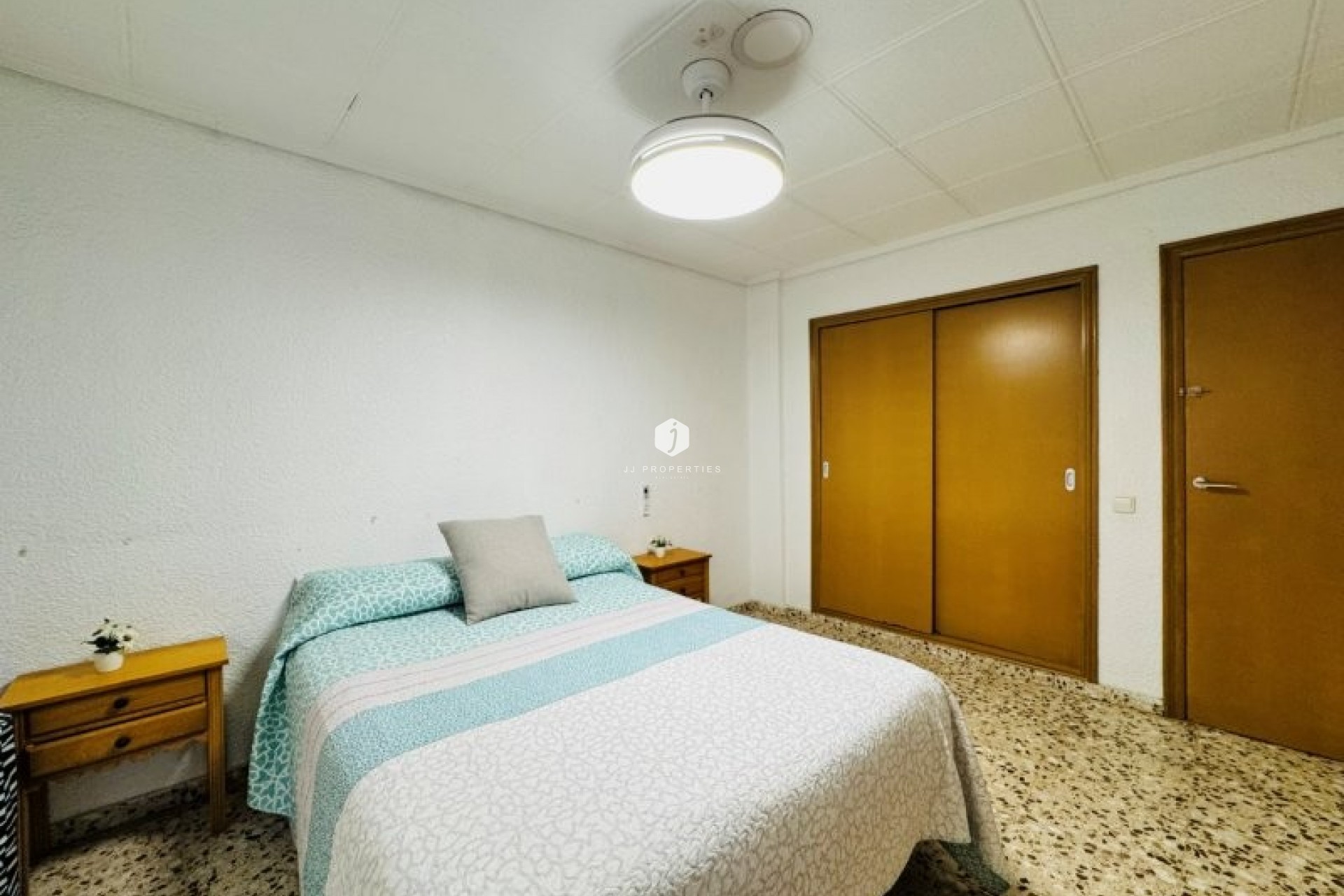 Aus zweiter Hand - Wohnung -
La Mata - Costa Blanca