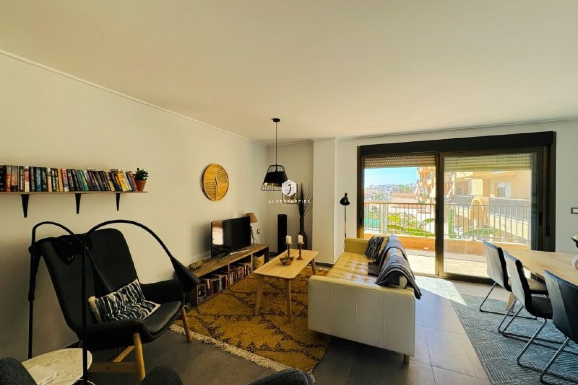 Aus zweiter Hand - Wohnung -
La Mata - Costa Blanca