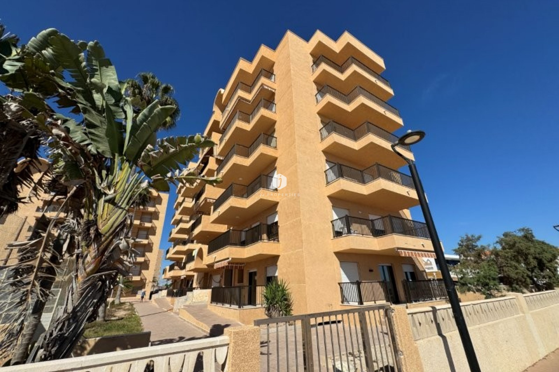 Aus zweiter Hand - Wohnung -
La Mata - Costa Blanca