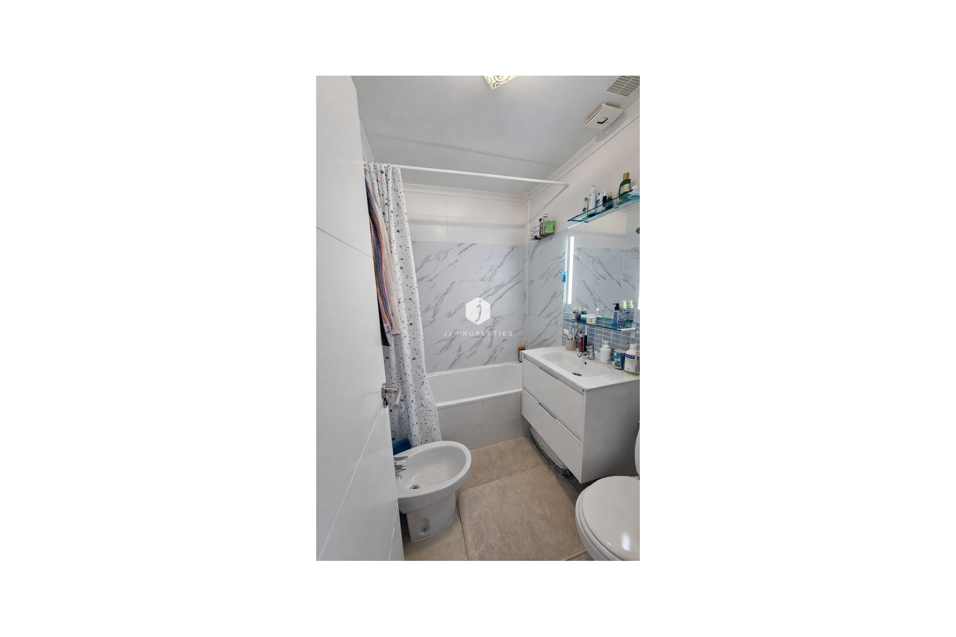 Aus zweiter Hand - Wohnung -
Lomas de Caboroig - Costa Blanca