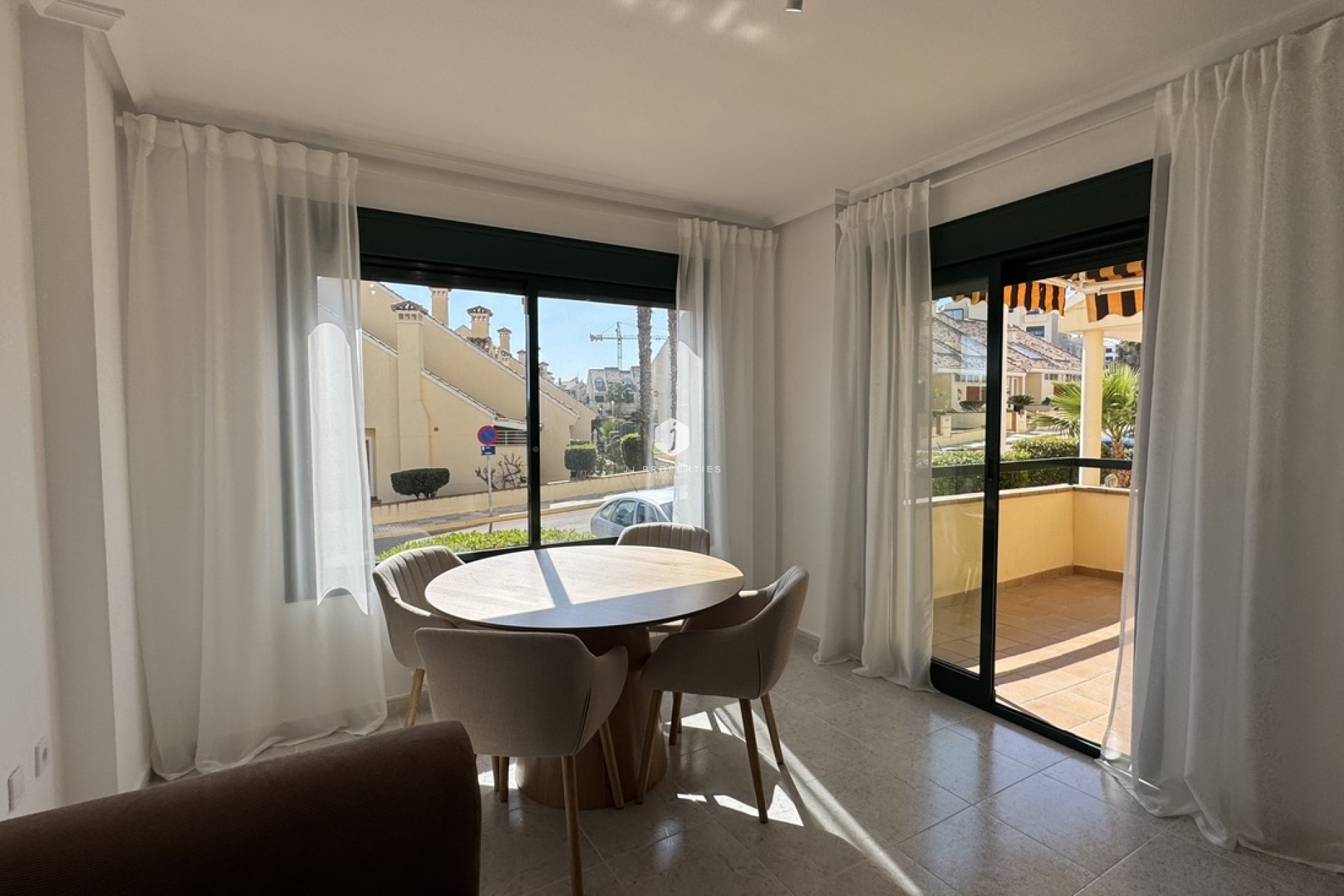 Aus zweiter Hand - Wohnung -
Lomas De Campoamor - Costa Blanca