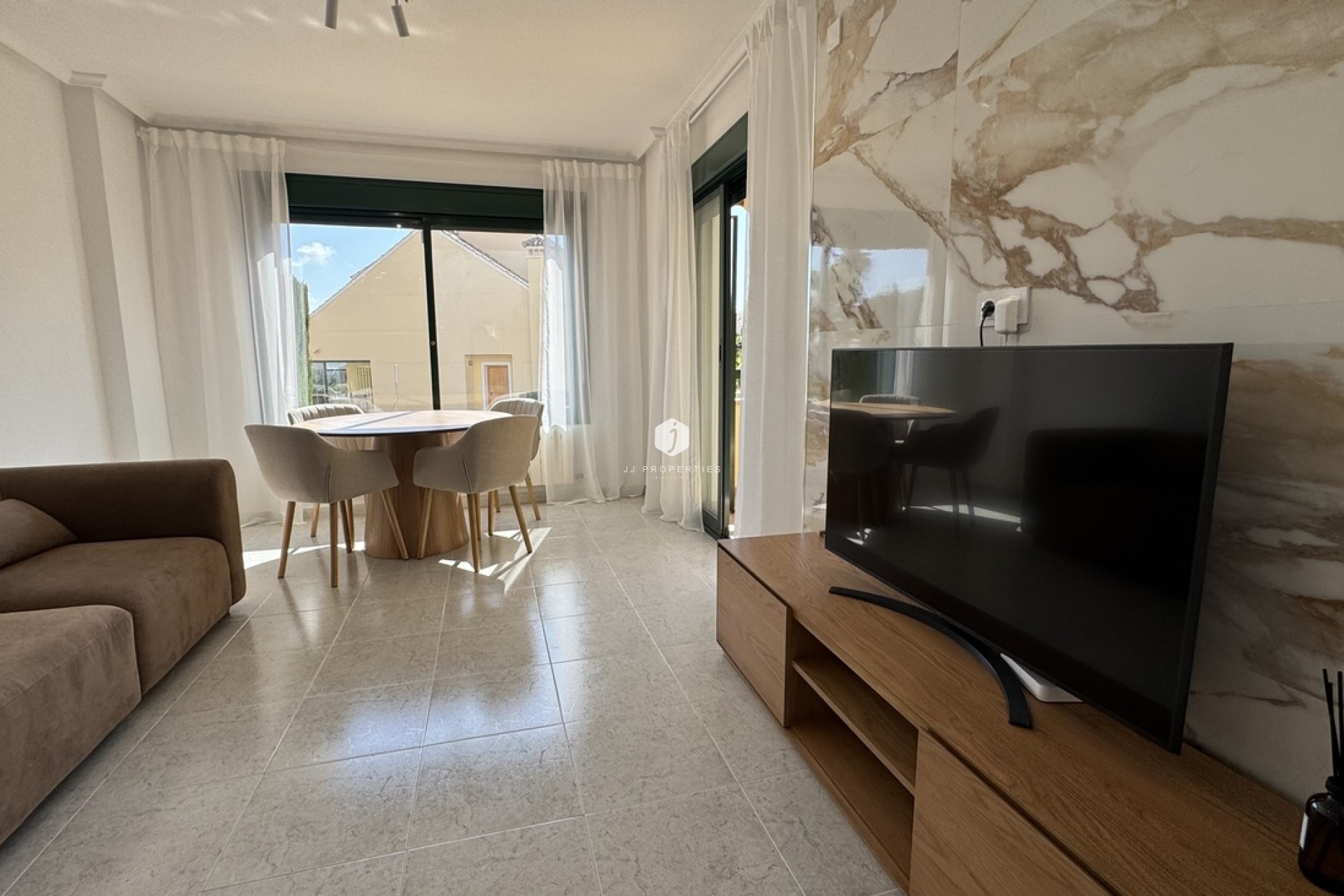 Aus zweiter Hand - Wohnung -
Lomas De Campoamor - Costa Blanca