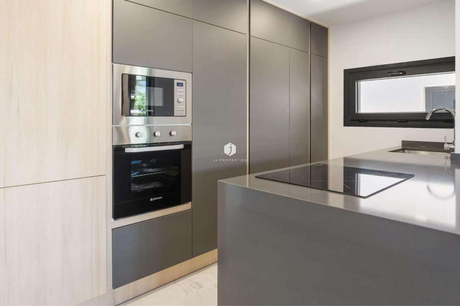 Aus zweiter Hand - Wohnung -
Los Altos - Costa Blanca