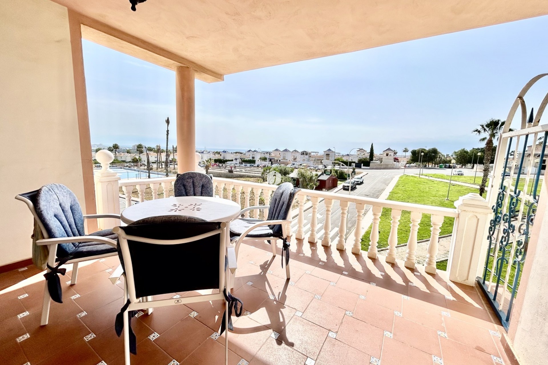 Aus zweiter Hand - Wohnung -
Los Altos - Costa Blanca