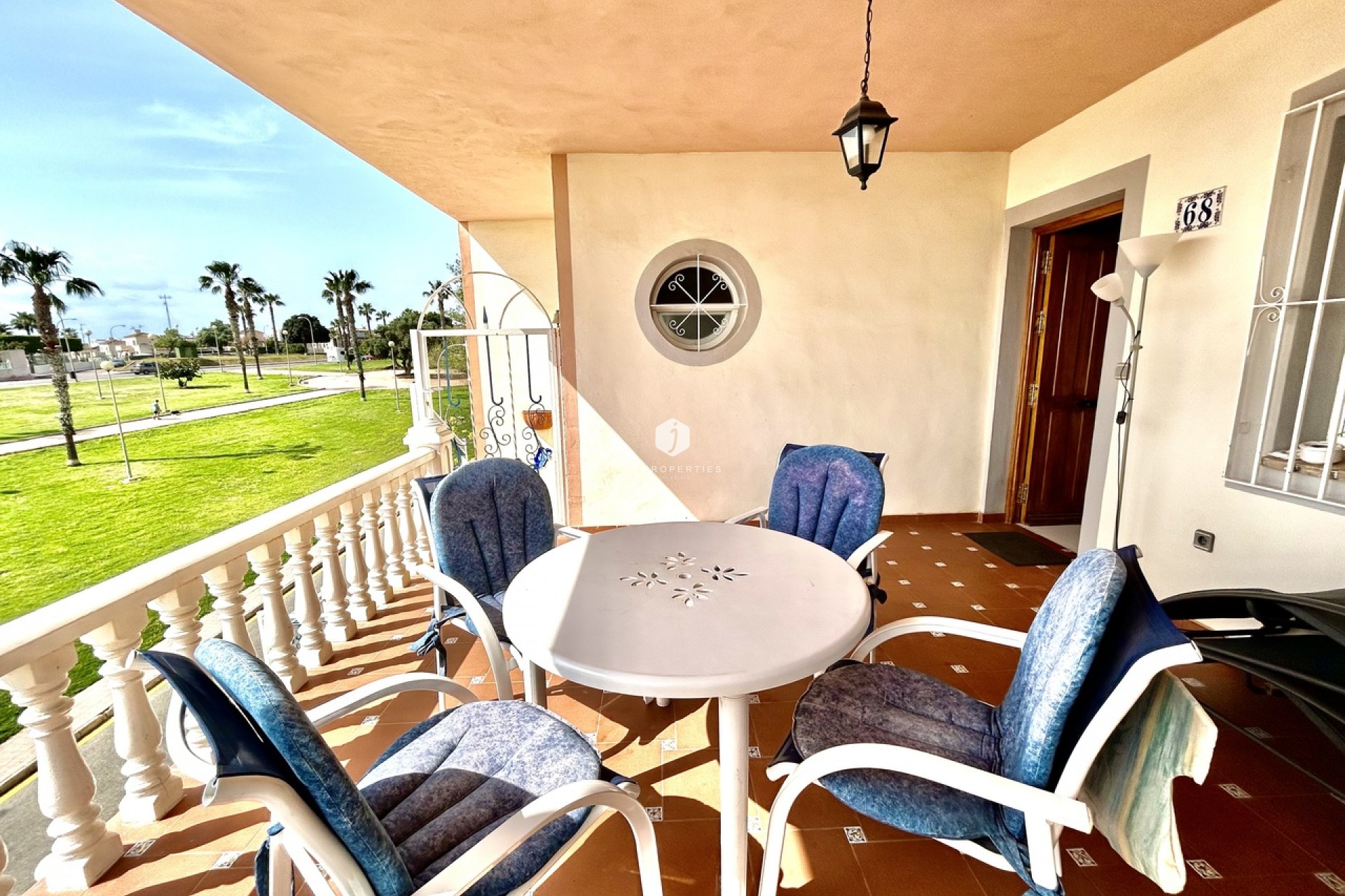 Aus zweiter Hand - Wohnung -
Los Altos - Costa Blanca