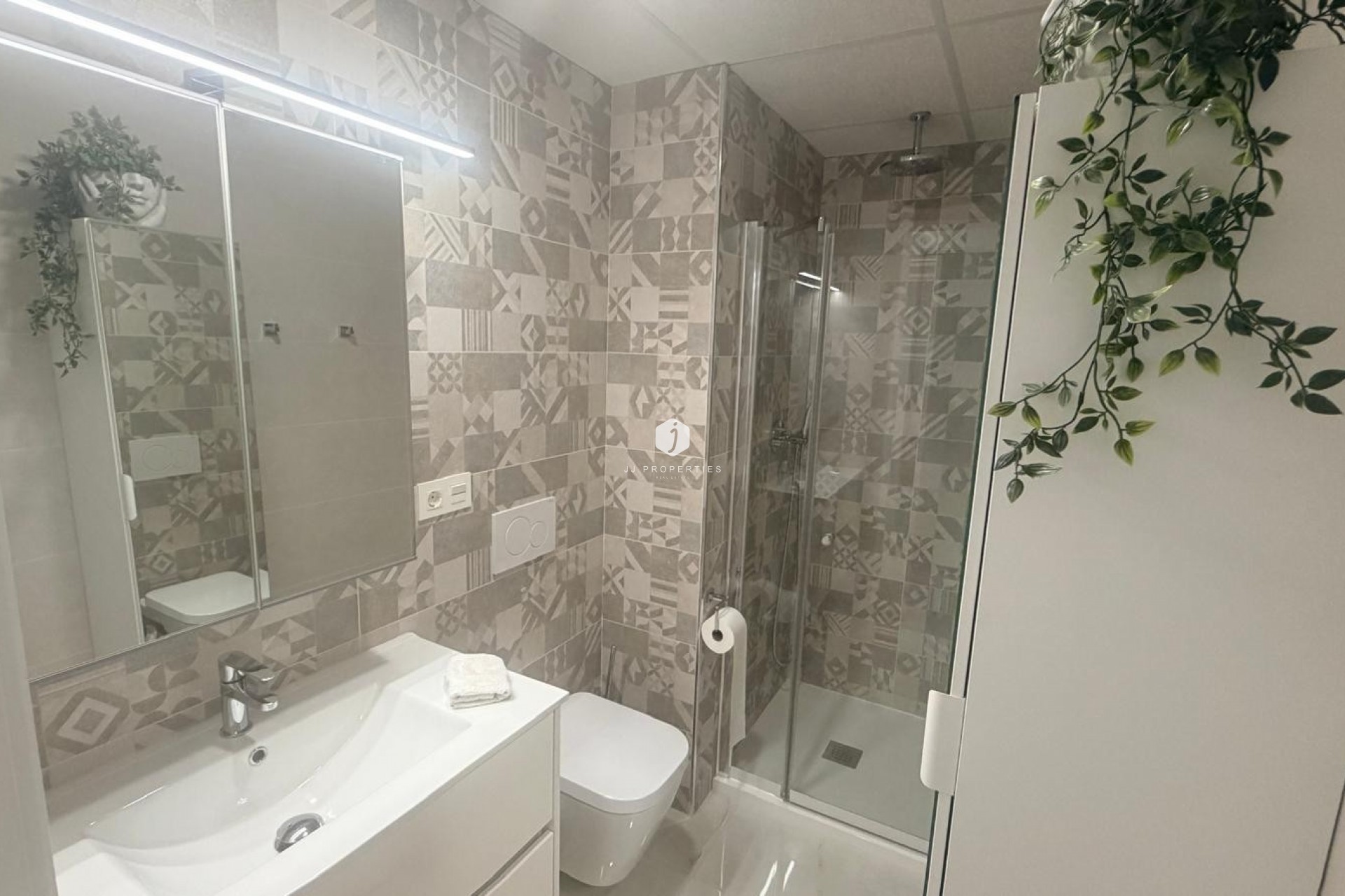 Aus zweiter Hand - Wohnung -
Los Altos - Costa Blanca
