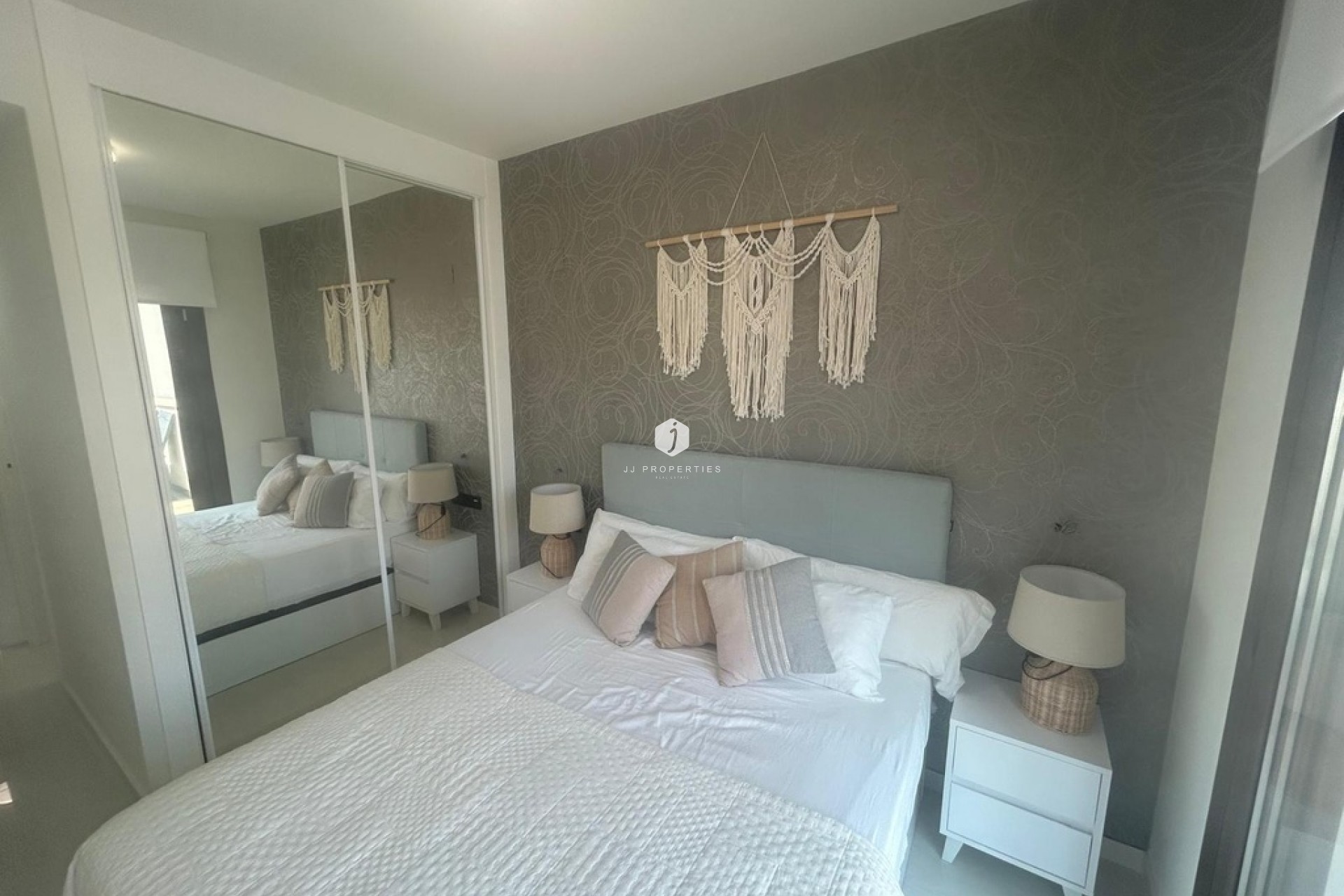 Aus zweiter Hand - Wohnung -
Los Balcones - AMAY Urbanisation