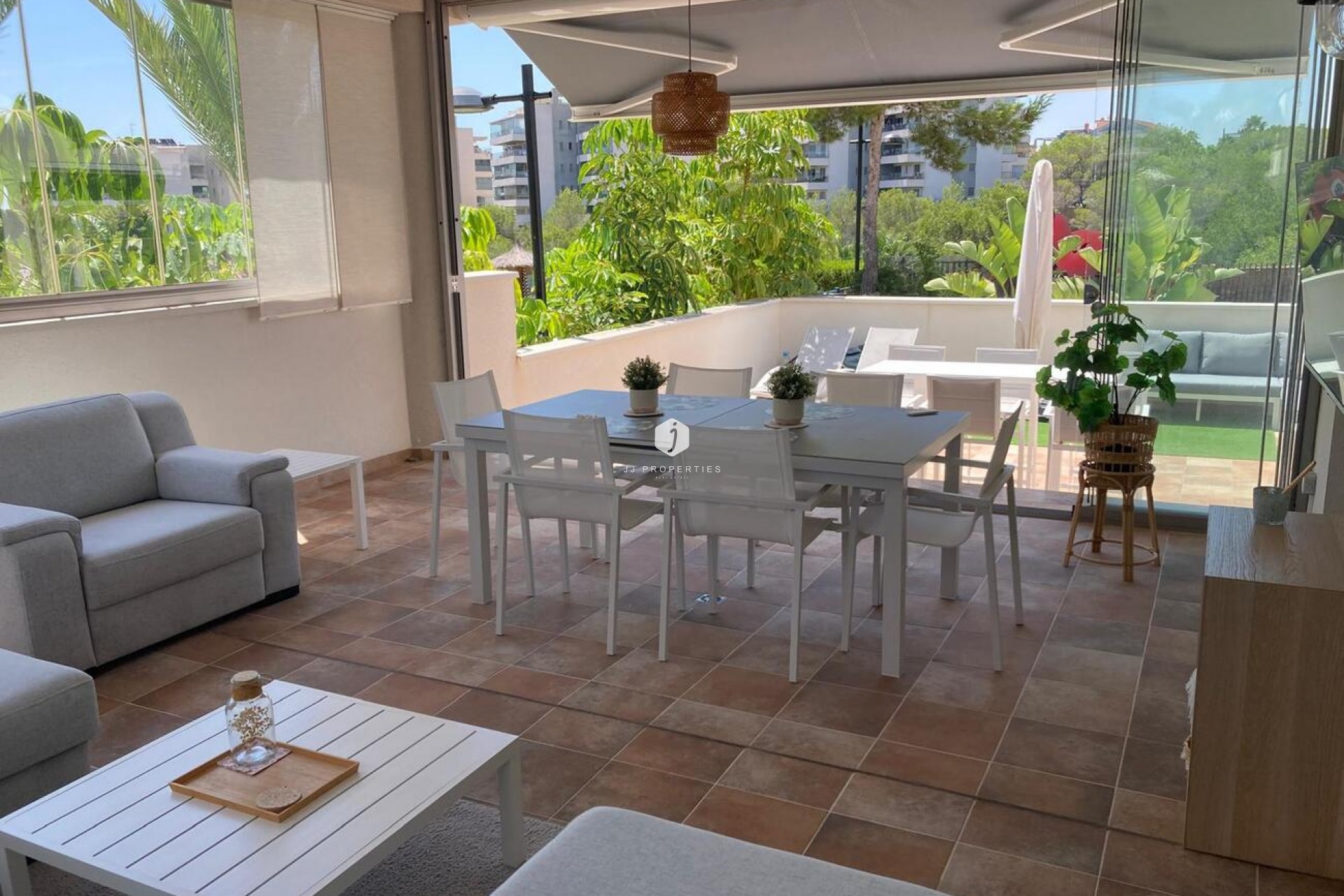 Aus zweiter Hand - Wohnung -
Los Dolses - Costa Blanca