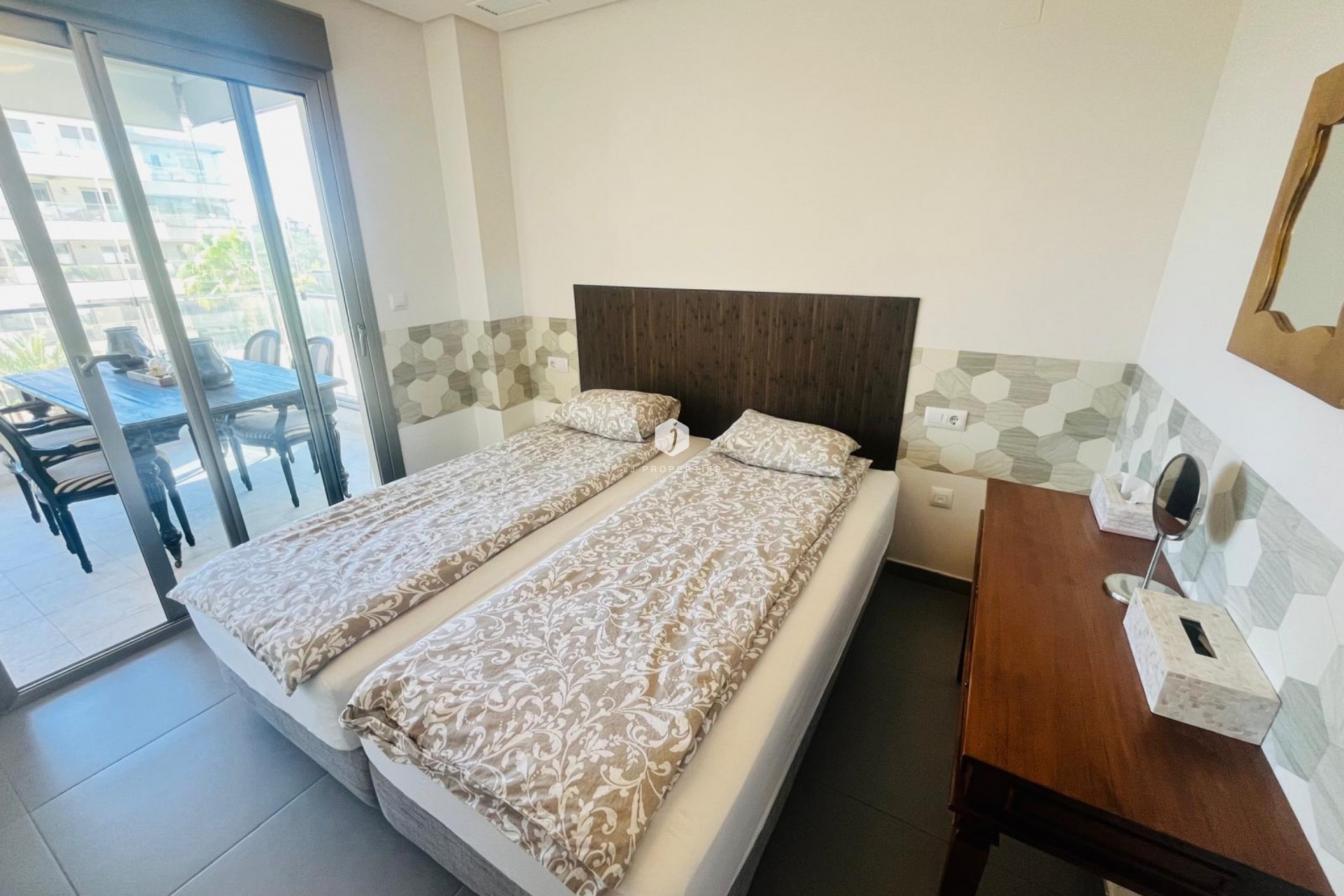 Aus zweiter Hand - Wohnung -
Los Dolses - Inland