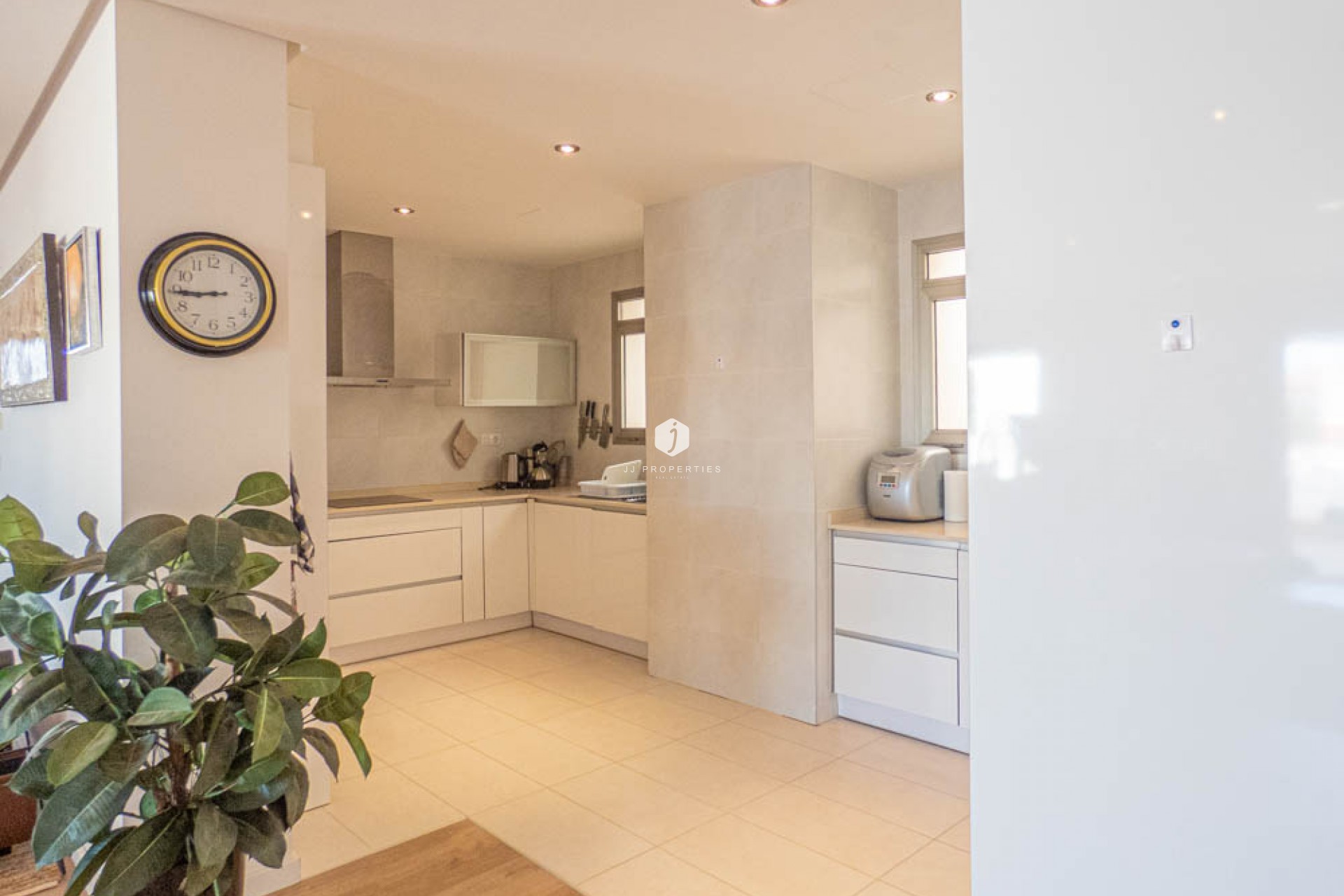 Aus zweiter Hand - Wohnung -
Los Dolses - Inland