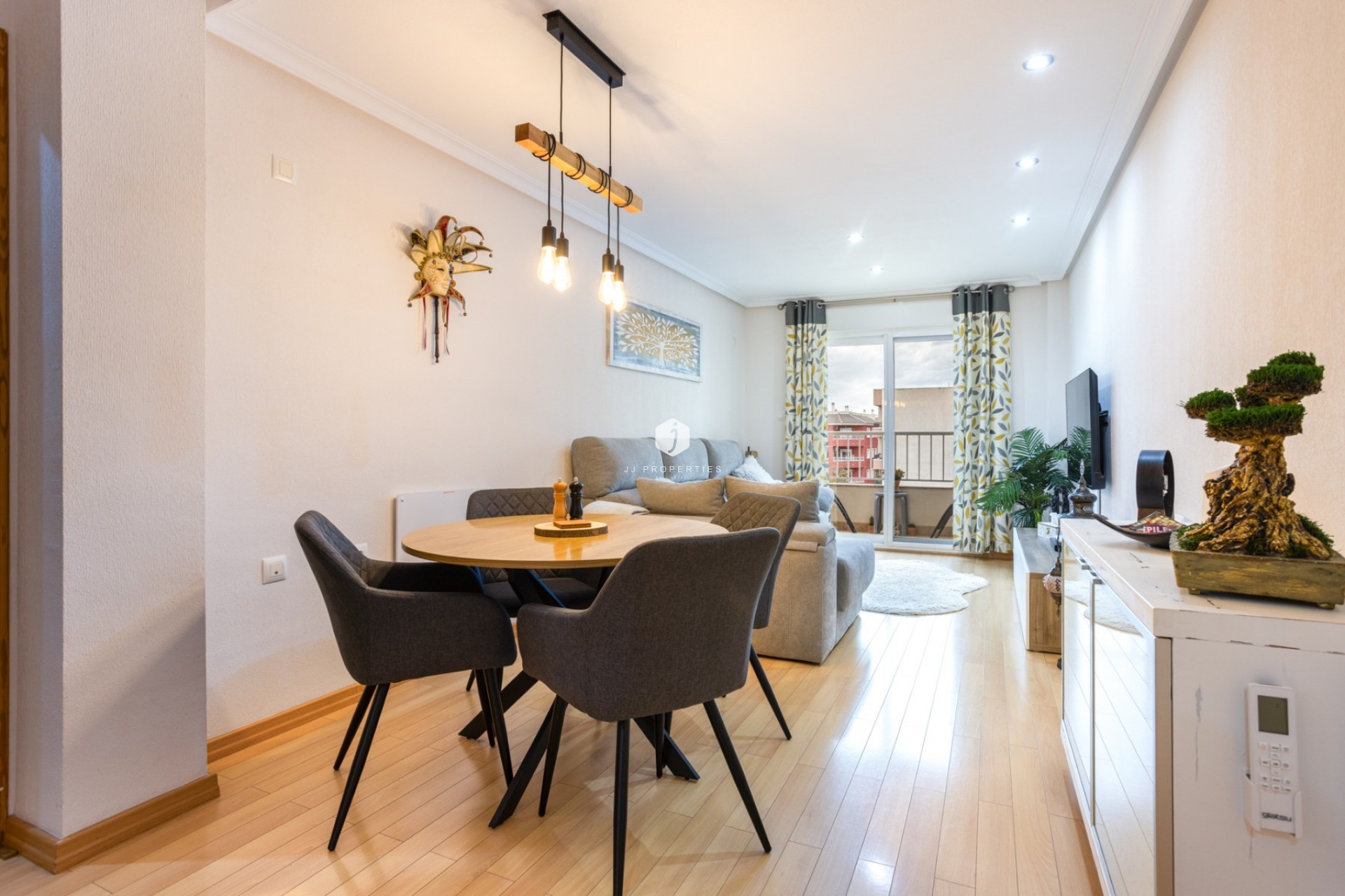 Aus zweiter Hand - Wohnung -
Los Montesinos - Costa Blanca