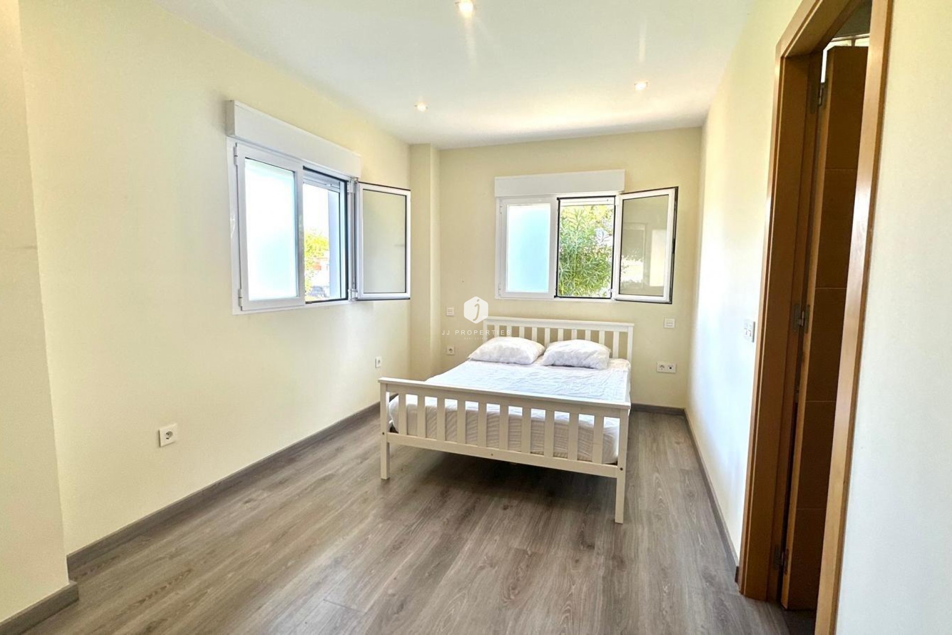 Aus zweiter Hand - Wohnung -
Orihuela Costa - Altos De Campoamor