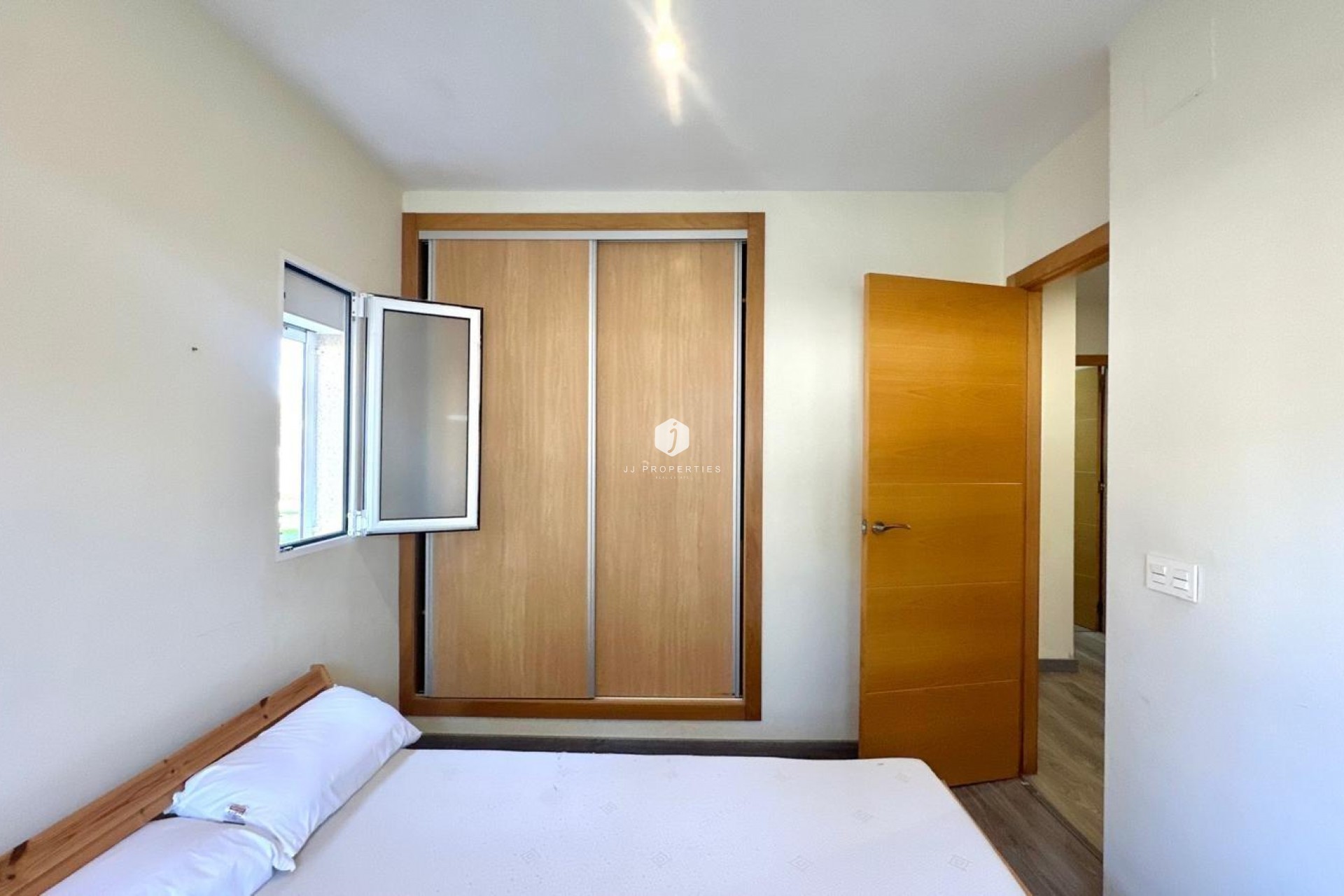 Aus zweiter Hand - Wohnung -
Orihuela Costa - Altos De Campoamor