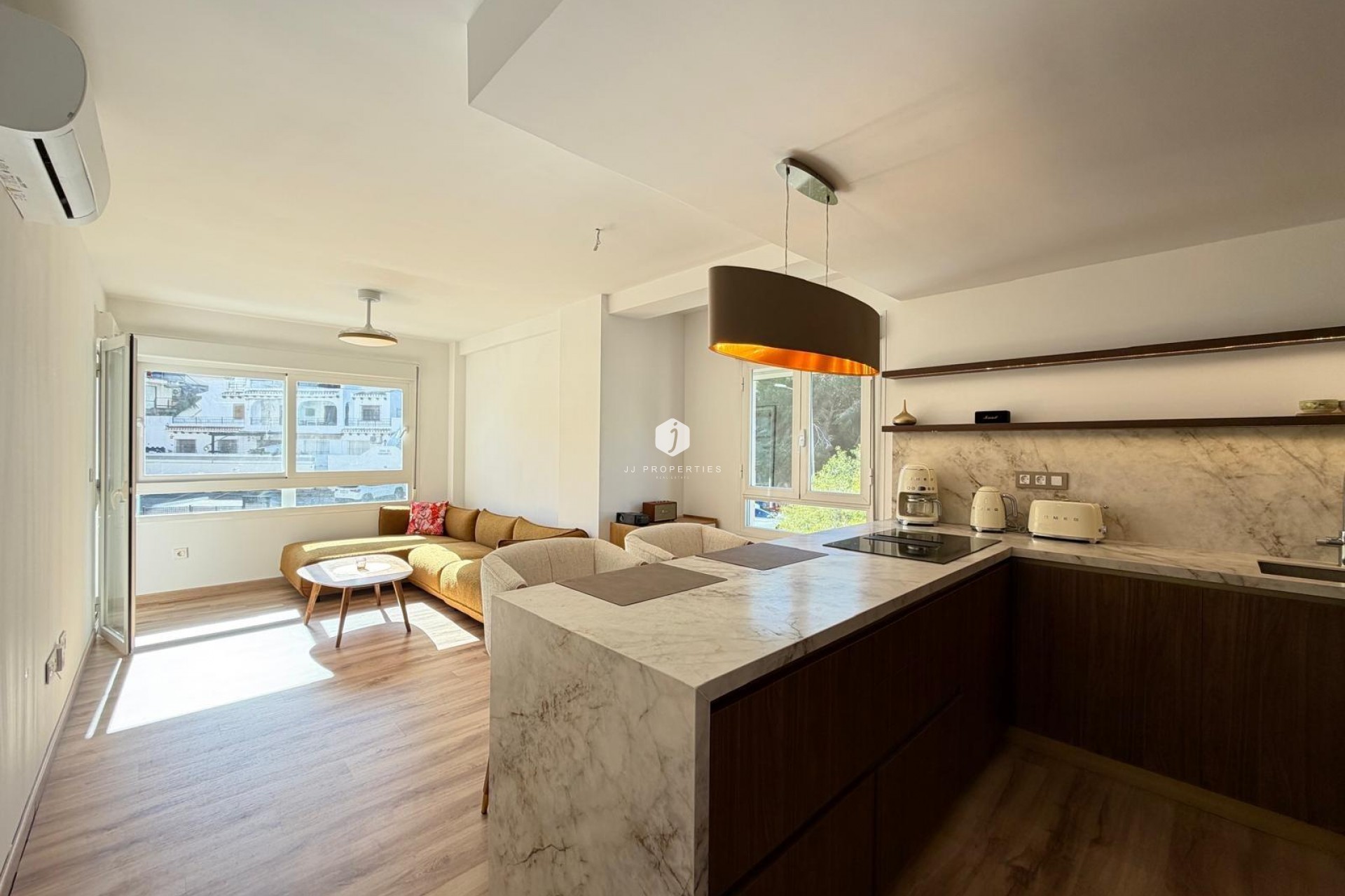 Aus zweiter Hand - Wohnung -
Orihuela Costa - Altos De Campoamor