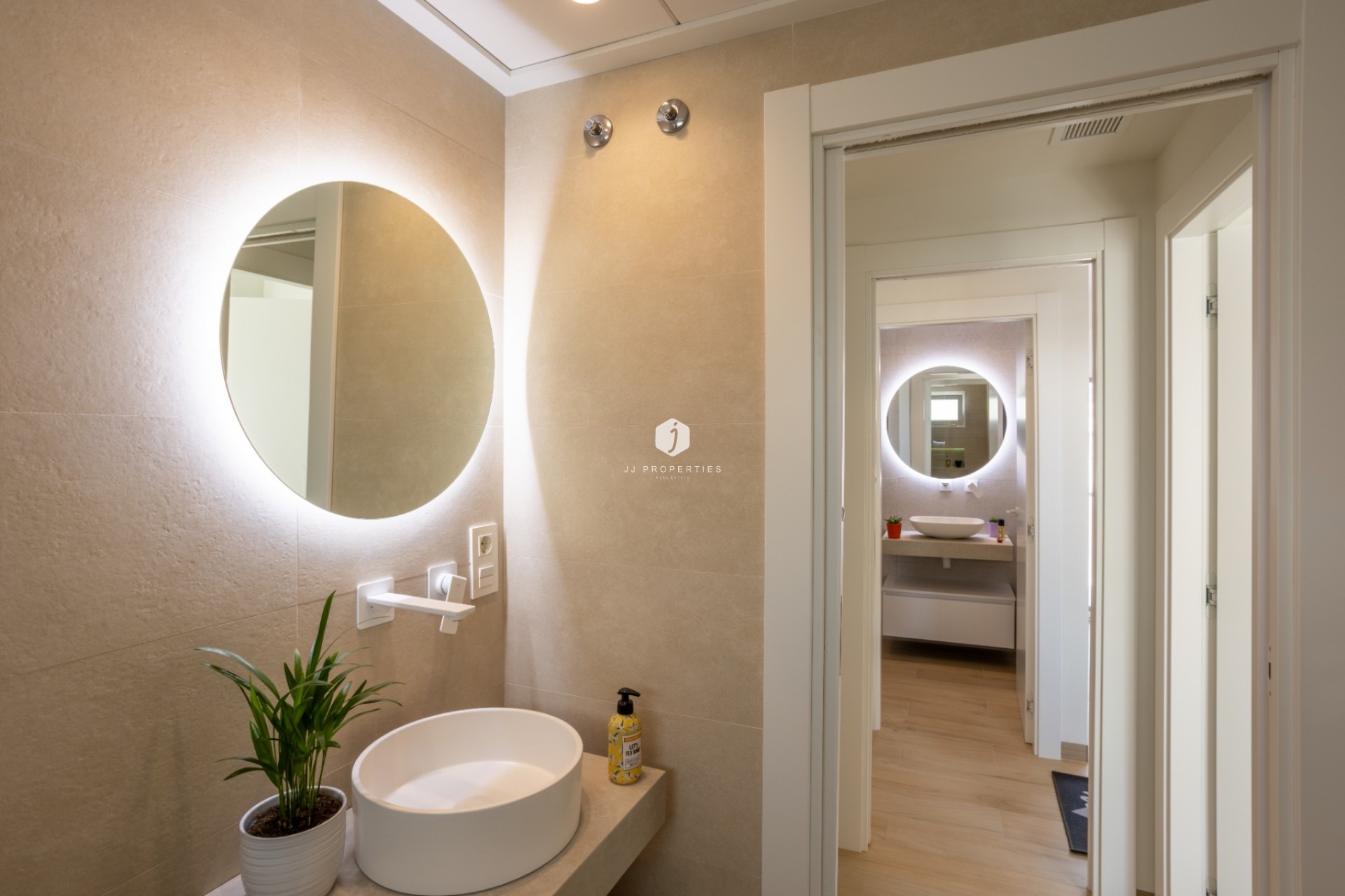 Aus zweiter Hand - Wohnung -
Orihuela Costa - Costa Blanca