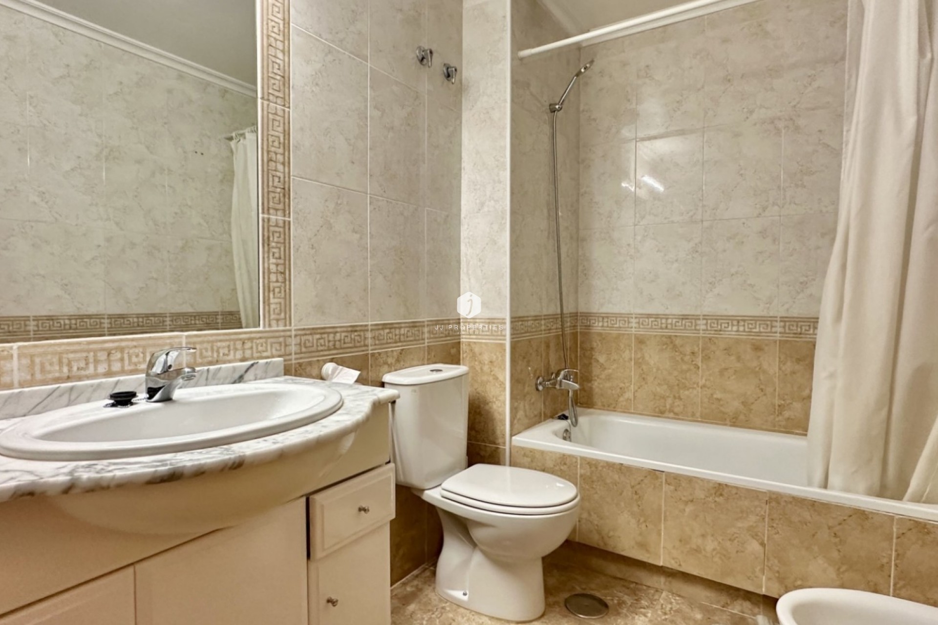 Aus zweiter Hand - Wohnung -
Orihuela Costa - Costa Blanca