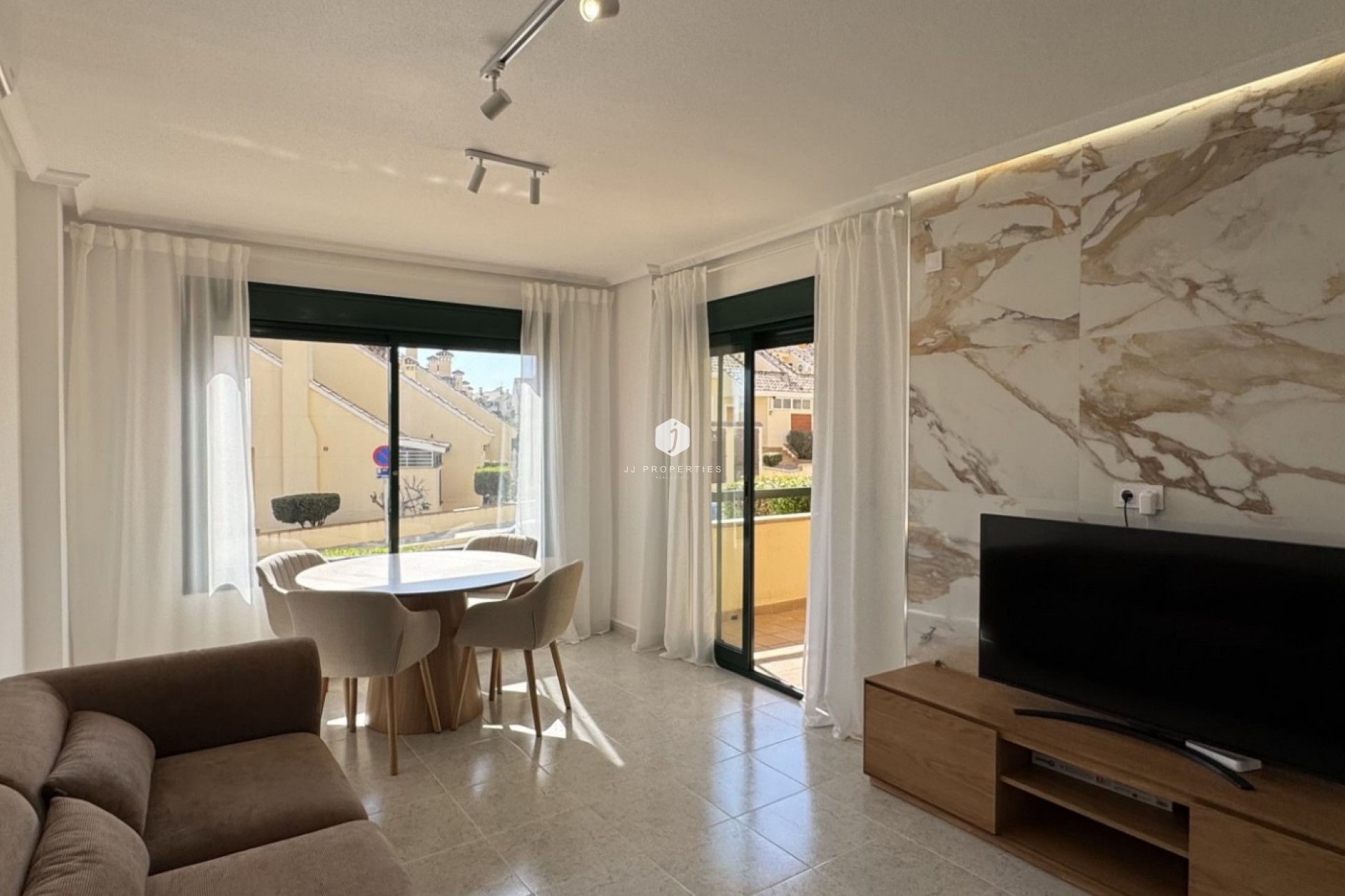 Aus zweiter Hand - Wohnung -
Orihuela Costa - Costa Blanca