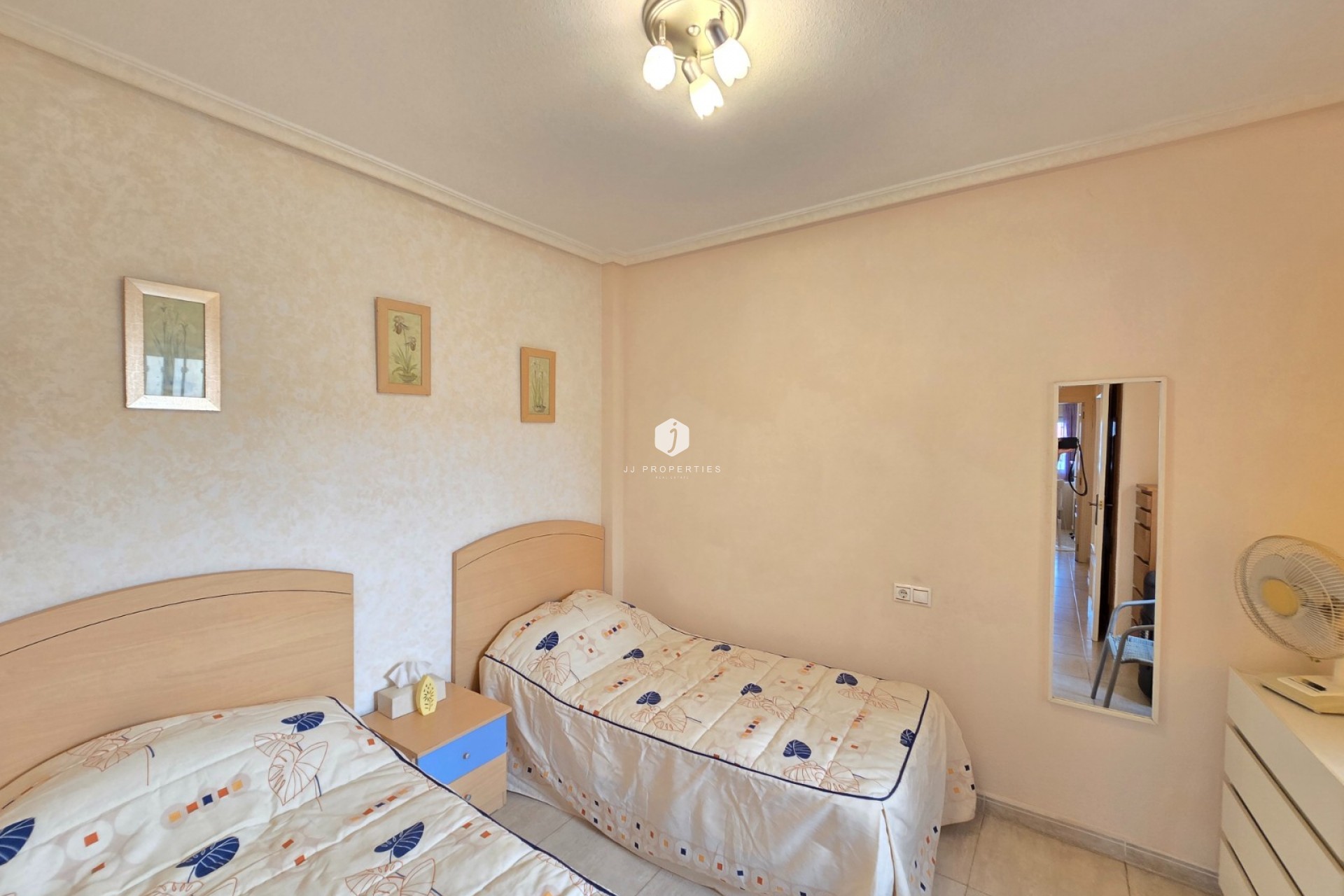 Aus zweiter Hand - Wohnung -
Orihuela Costa - Costa Blanca