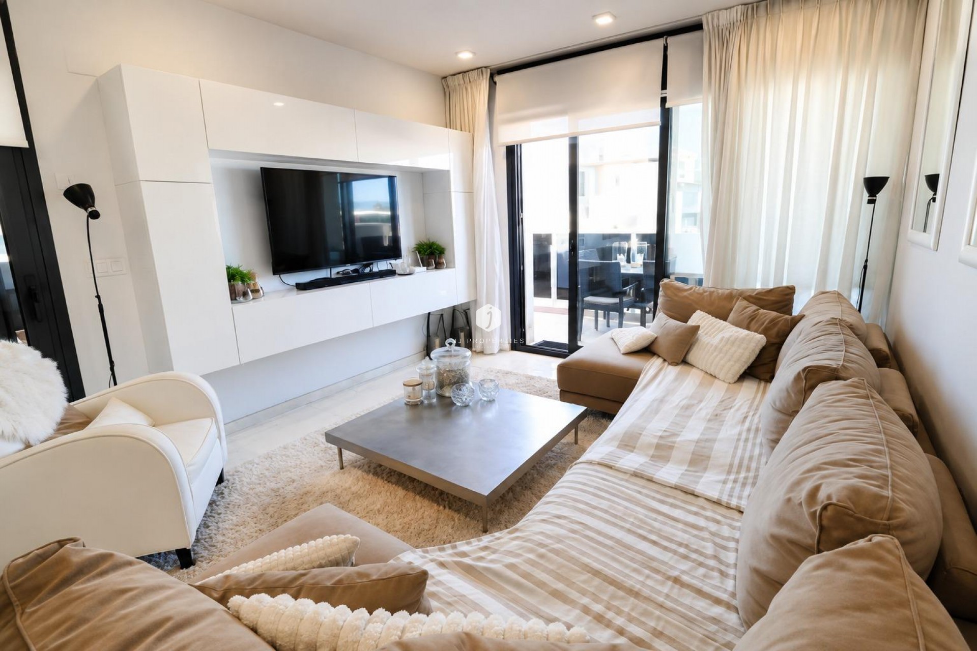 Aus zweiter Hand - Wohnung -
Orihuela Costa - Costa Blanca
