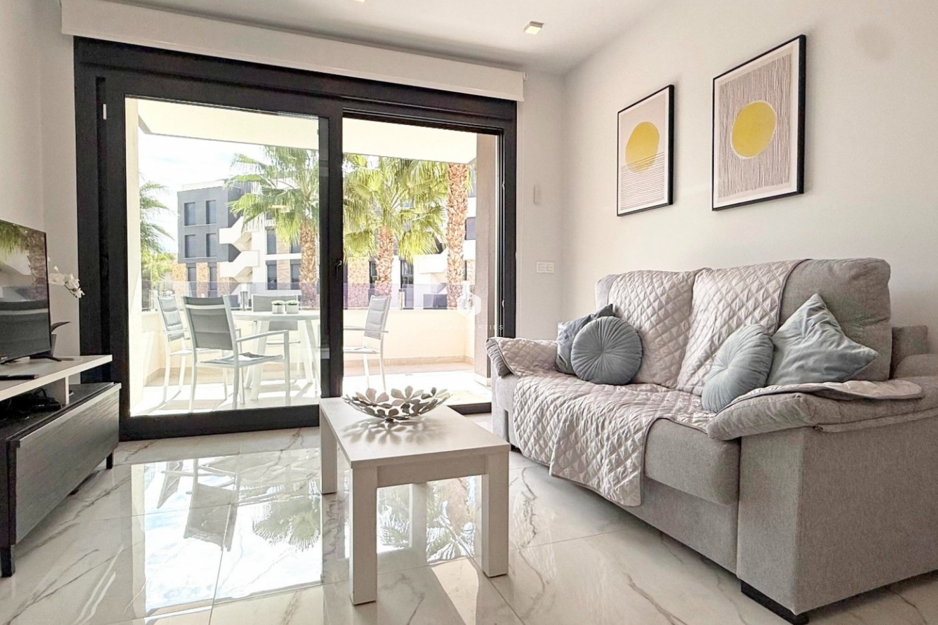 Aus zweiter Hand - Wohnung -
Orihuela Costa - Costa Blanca