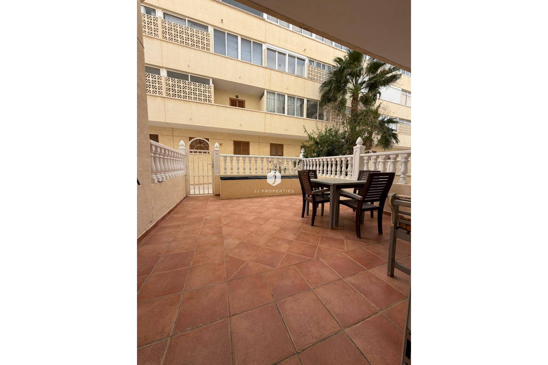 Aus zweiter Hand - Wohnung -
Orihuela Costa - La Regia