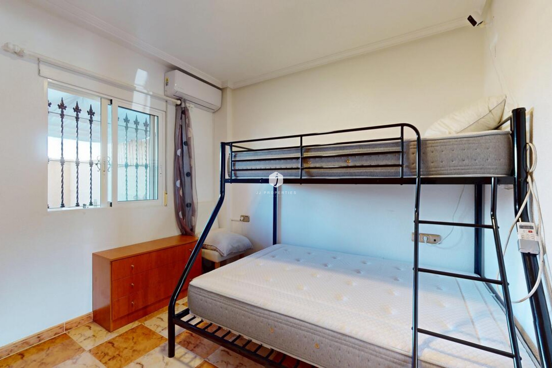 Aus zweiter Hand - Wohnung -
Orihuela Costa - La Zenia