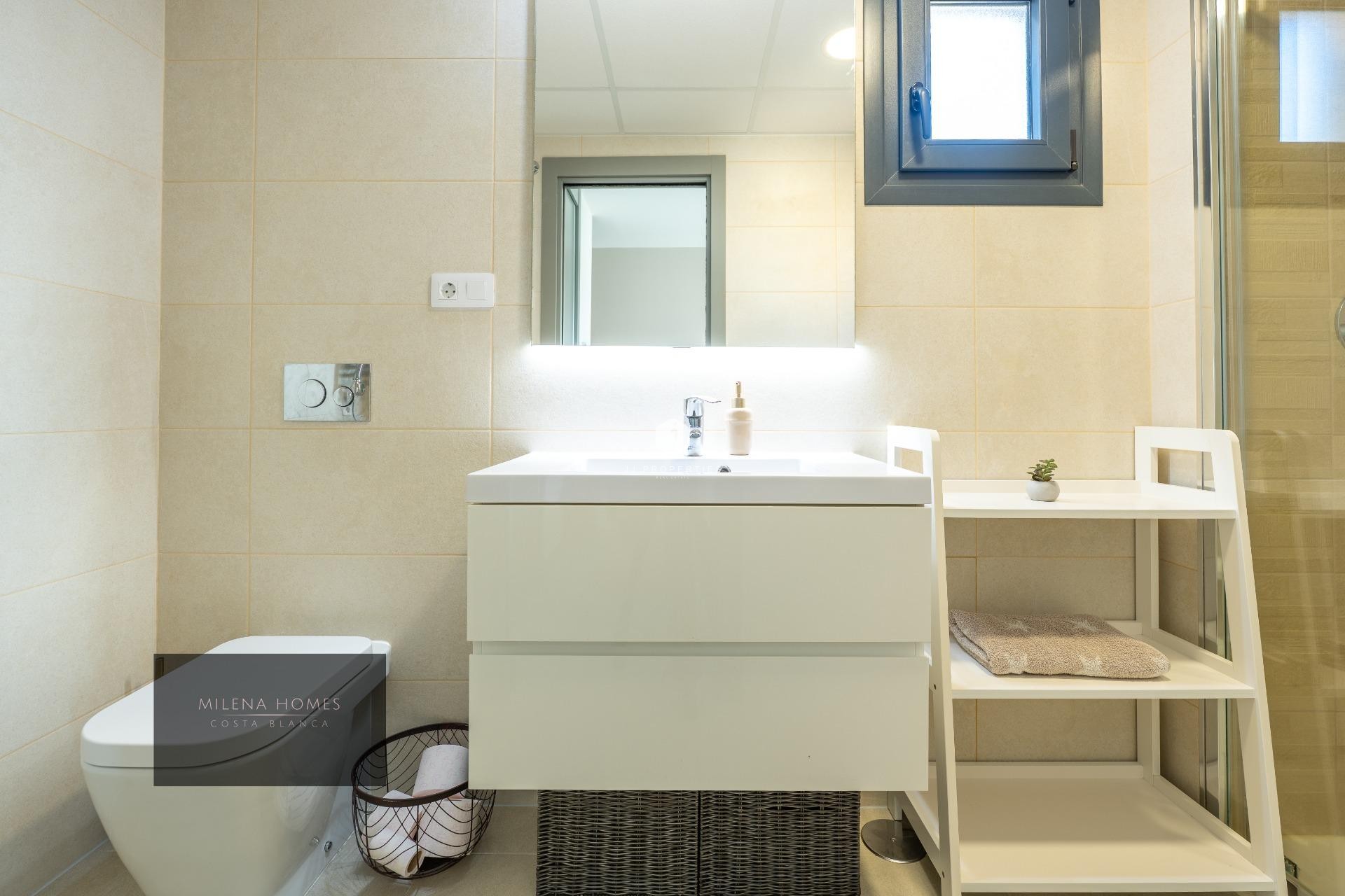 Aus zweiter Hand - Wohnung -
Orihuela Costa - La Zenia