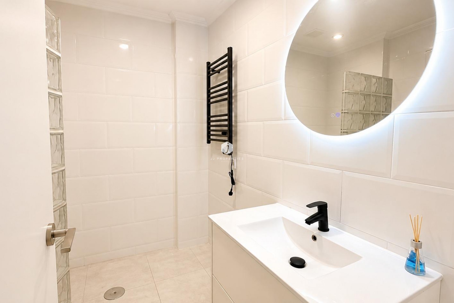 Aus zweiter Hand - Wohnung -
Orihuela Costa - Monte Zenia