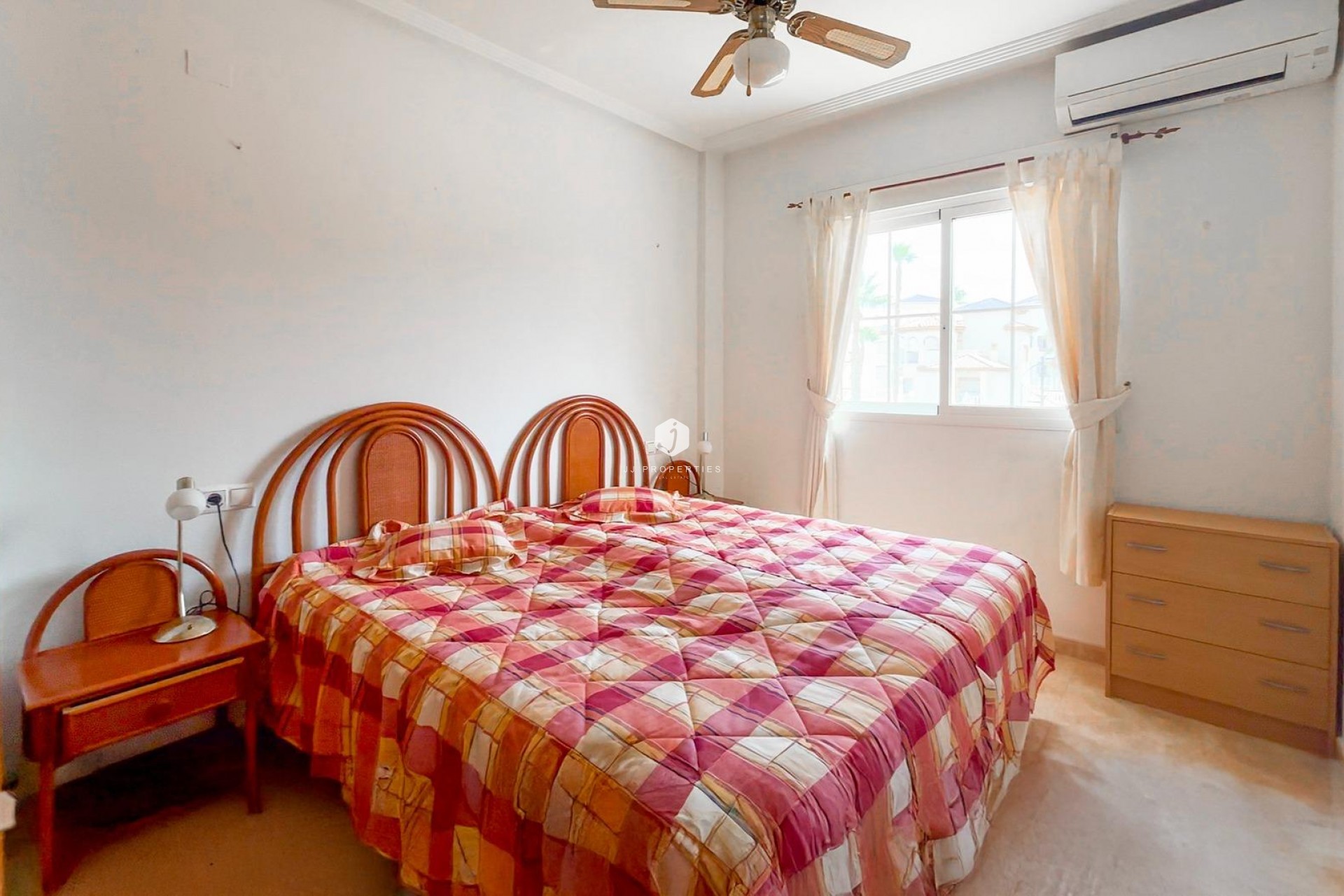 Aus zweiter Hand - Wohnung -
Orihuela Costa - Villamartín
