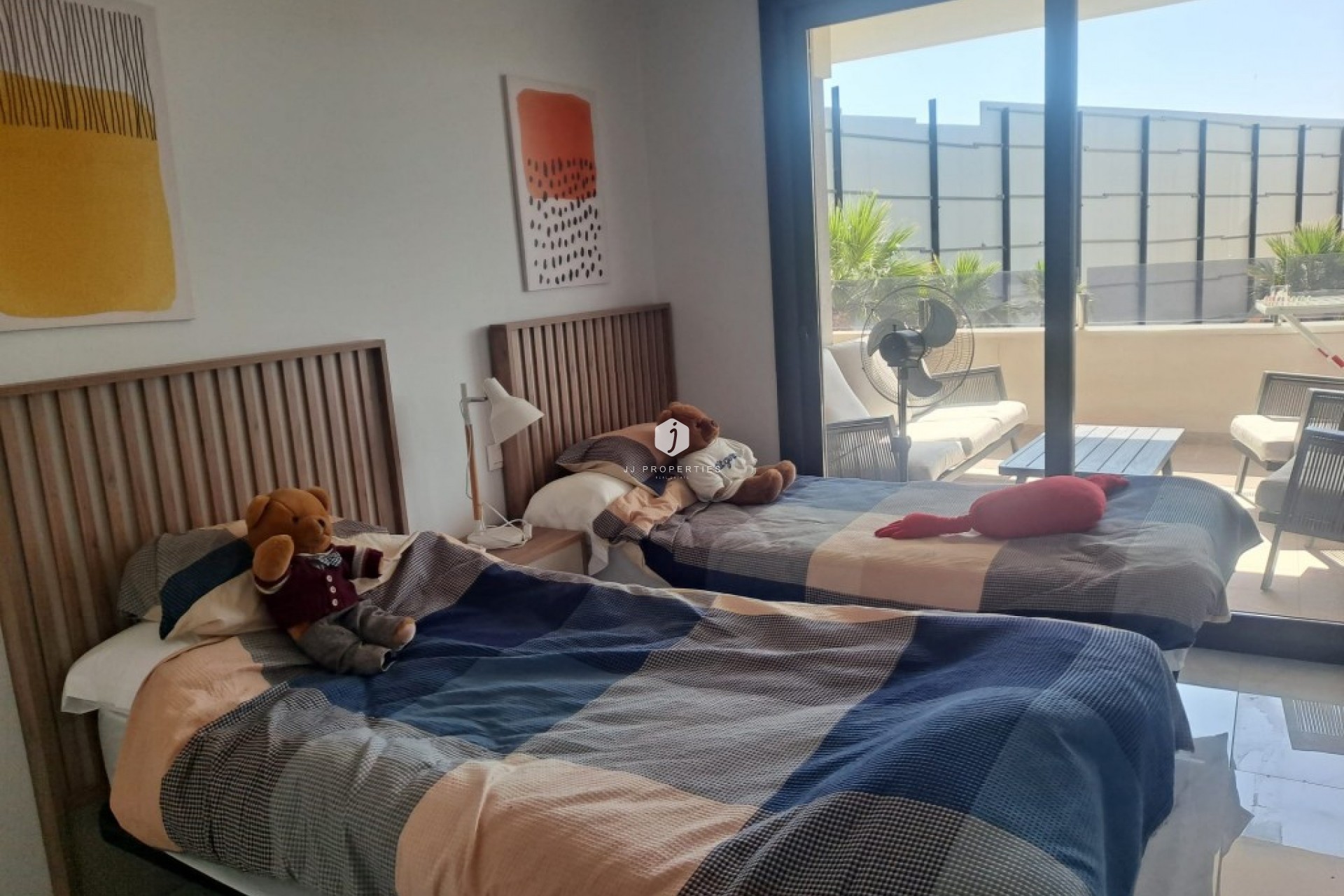 Aus zweiter Hand - Wohnung -
Playa Flamenca - Costa Blanca