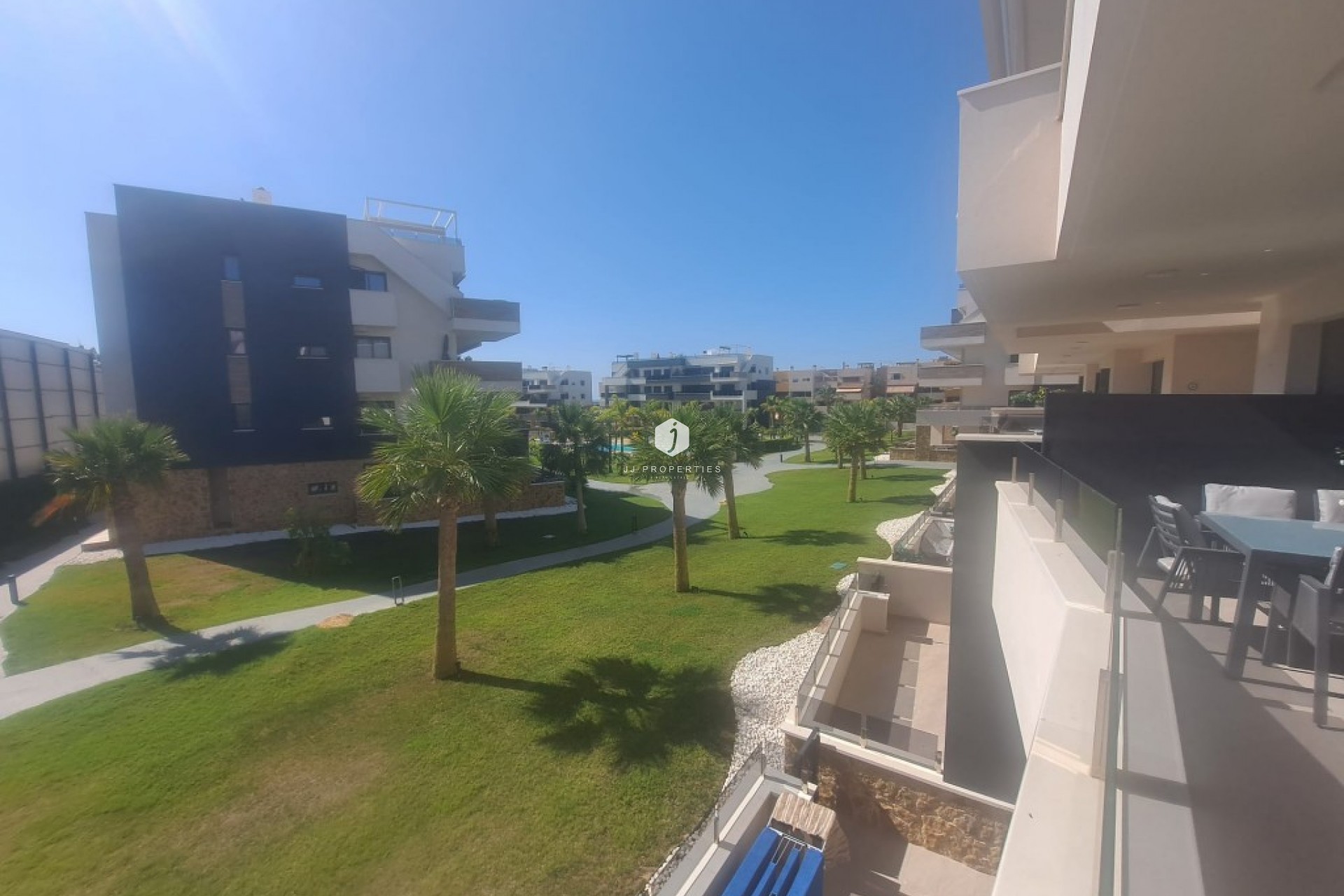 Aus zweiter Hand - Wohnung -
Playa Flamenca - Costa Blanca