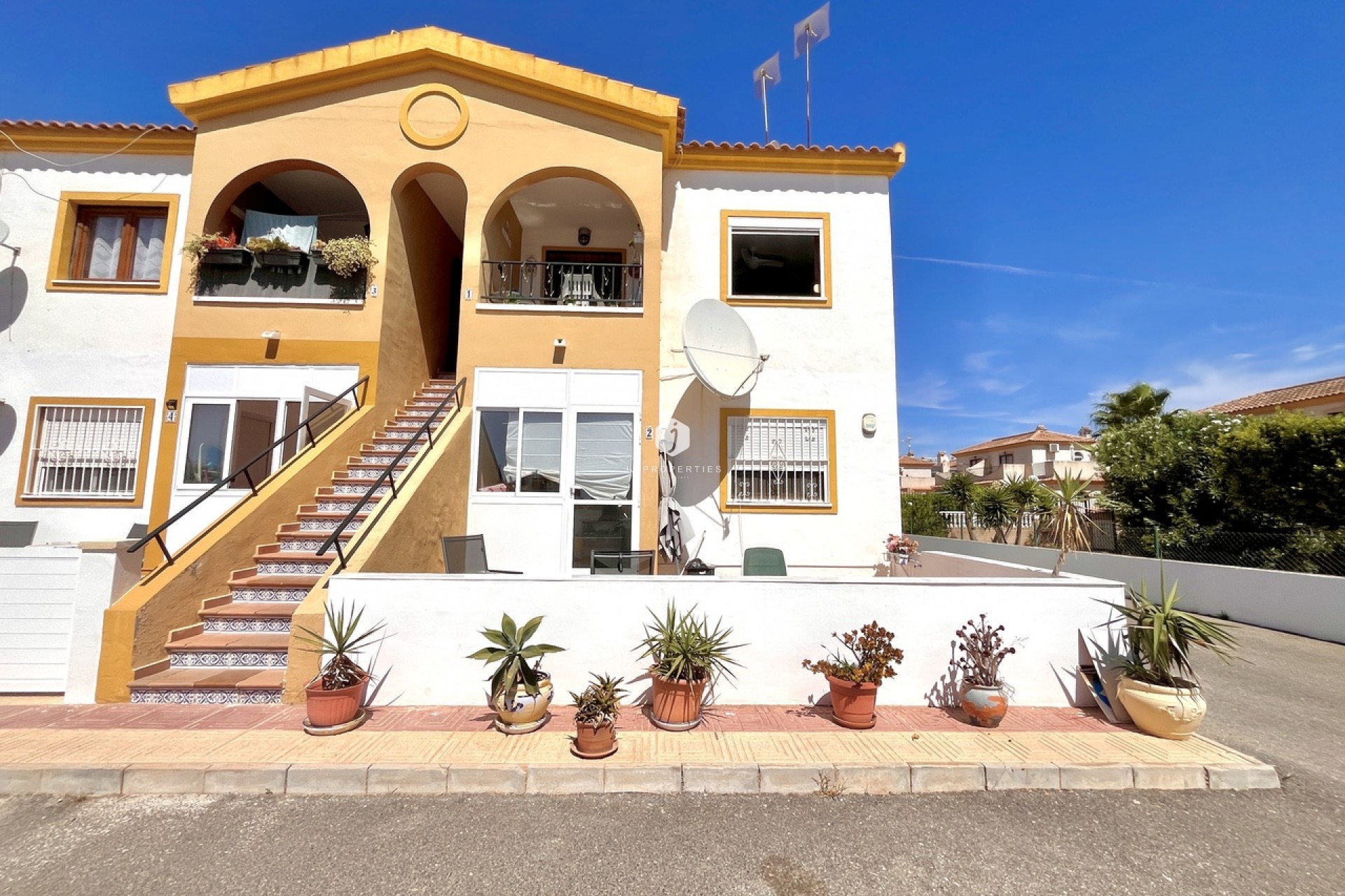 Aus zweiter Hand - Wohnung -
Playa Flamenca - Costa Blanca