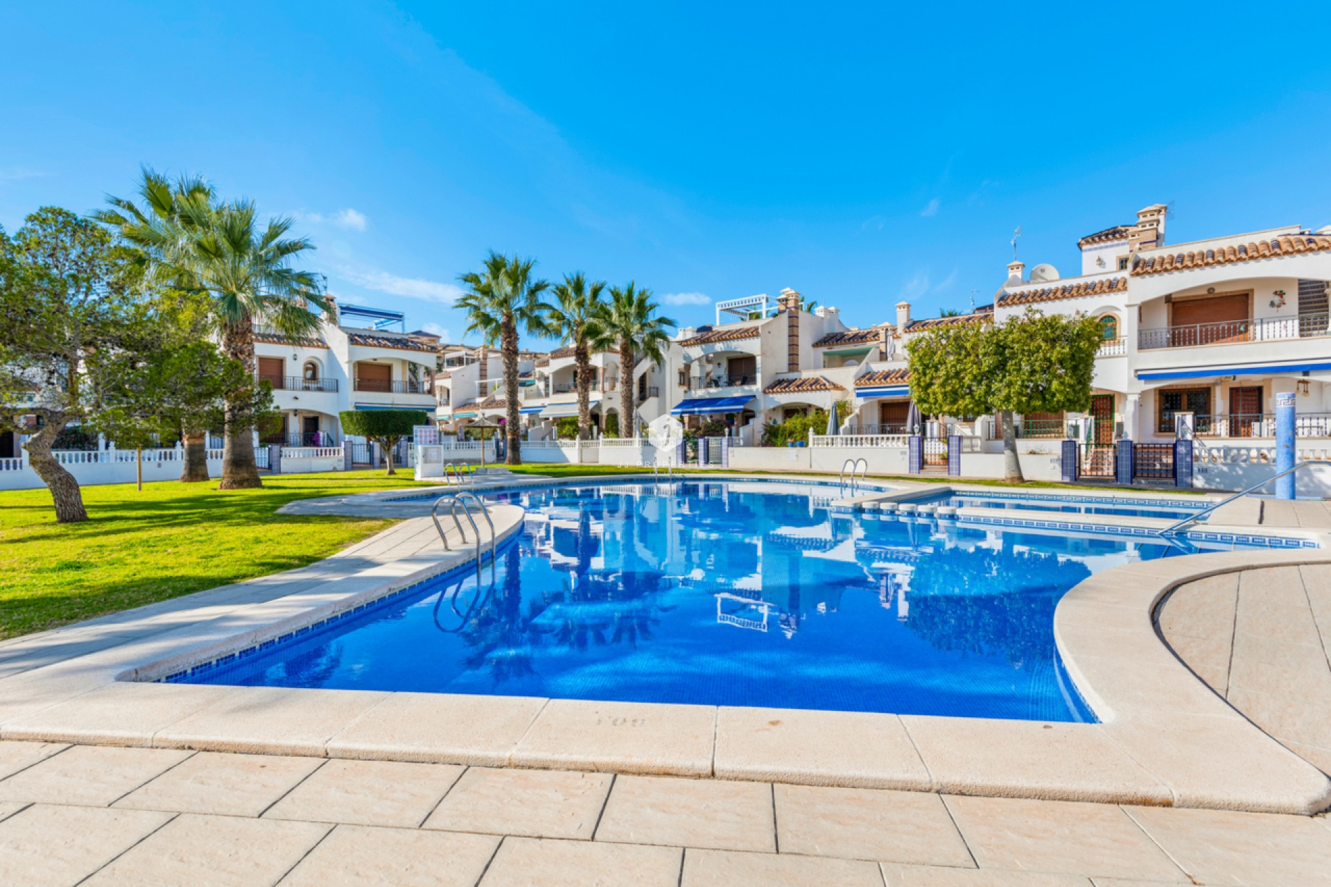Aus zweiter Hand - Wohnung -
Playa Flamenca - Costa Blanca