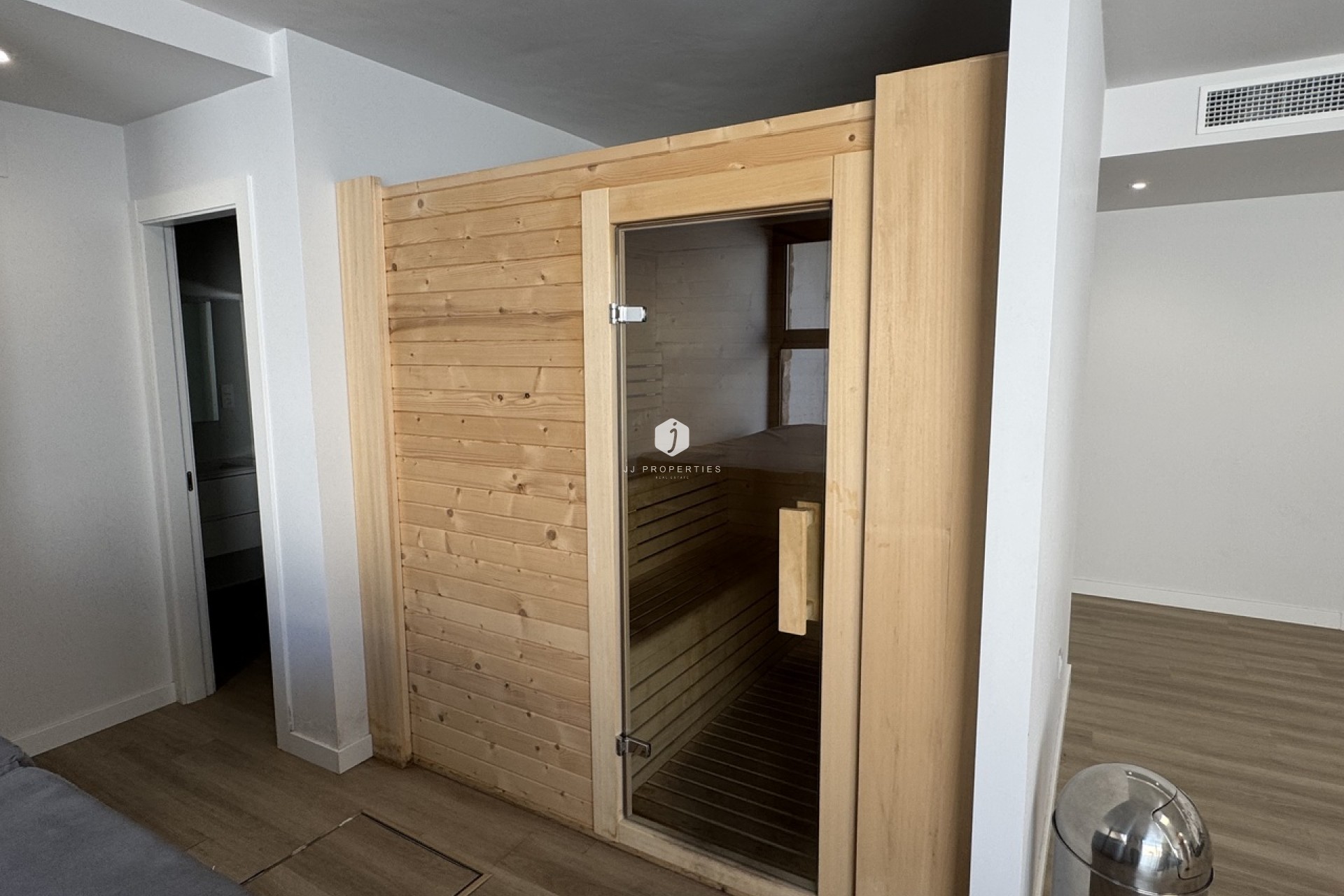 Aus zweiter Hand - Wohnung -
Playa Flamenca - Costa Blanca