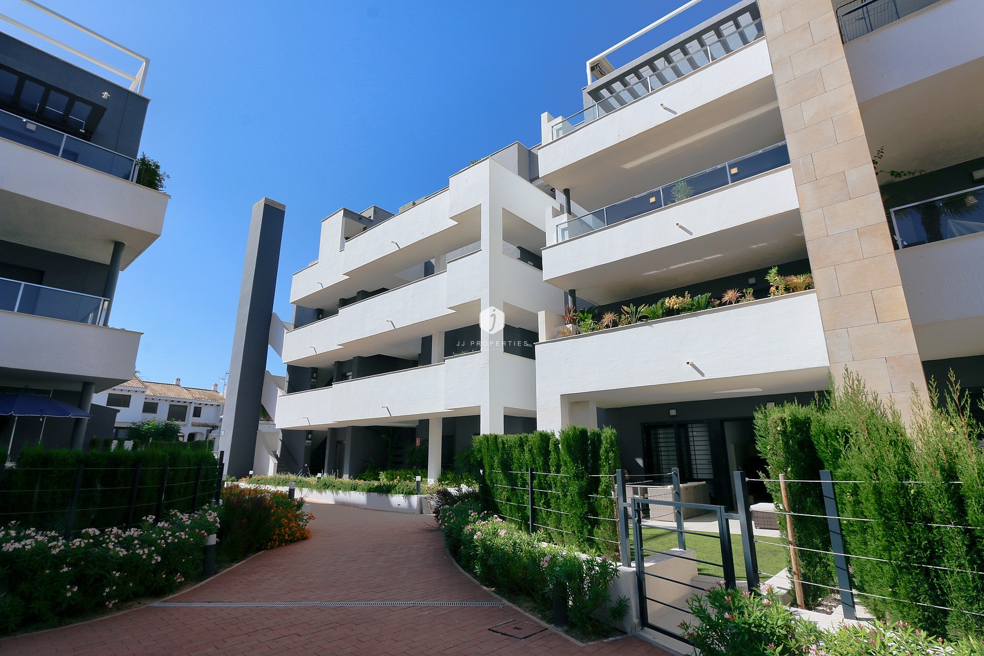 Aus zweiter Hand - Wohnung -
Playa Flamenca - Costa Blanca