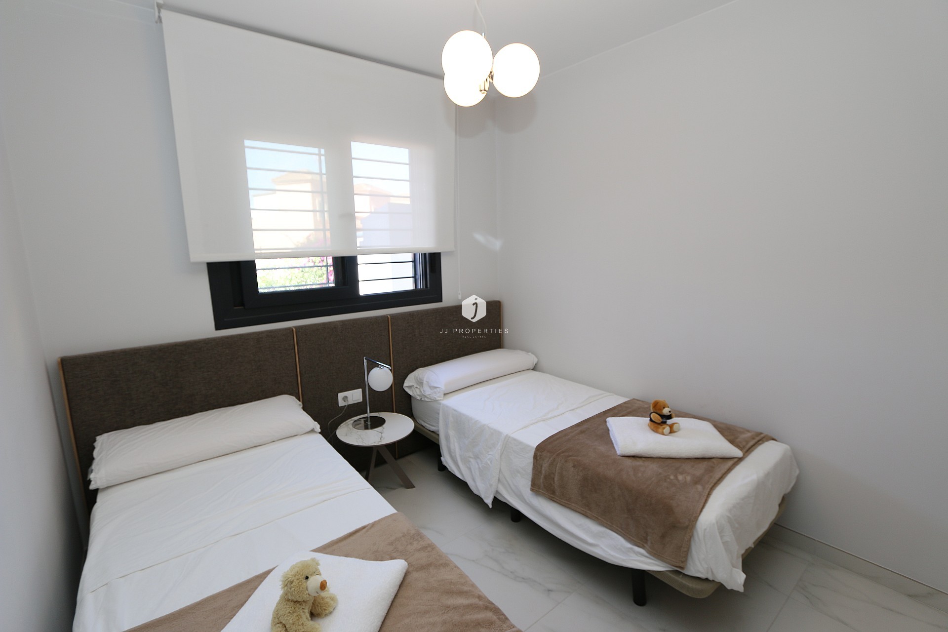 Aus zweiter Hand - Wohnung -
Playa Flamenca - Costa Blanca