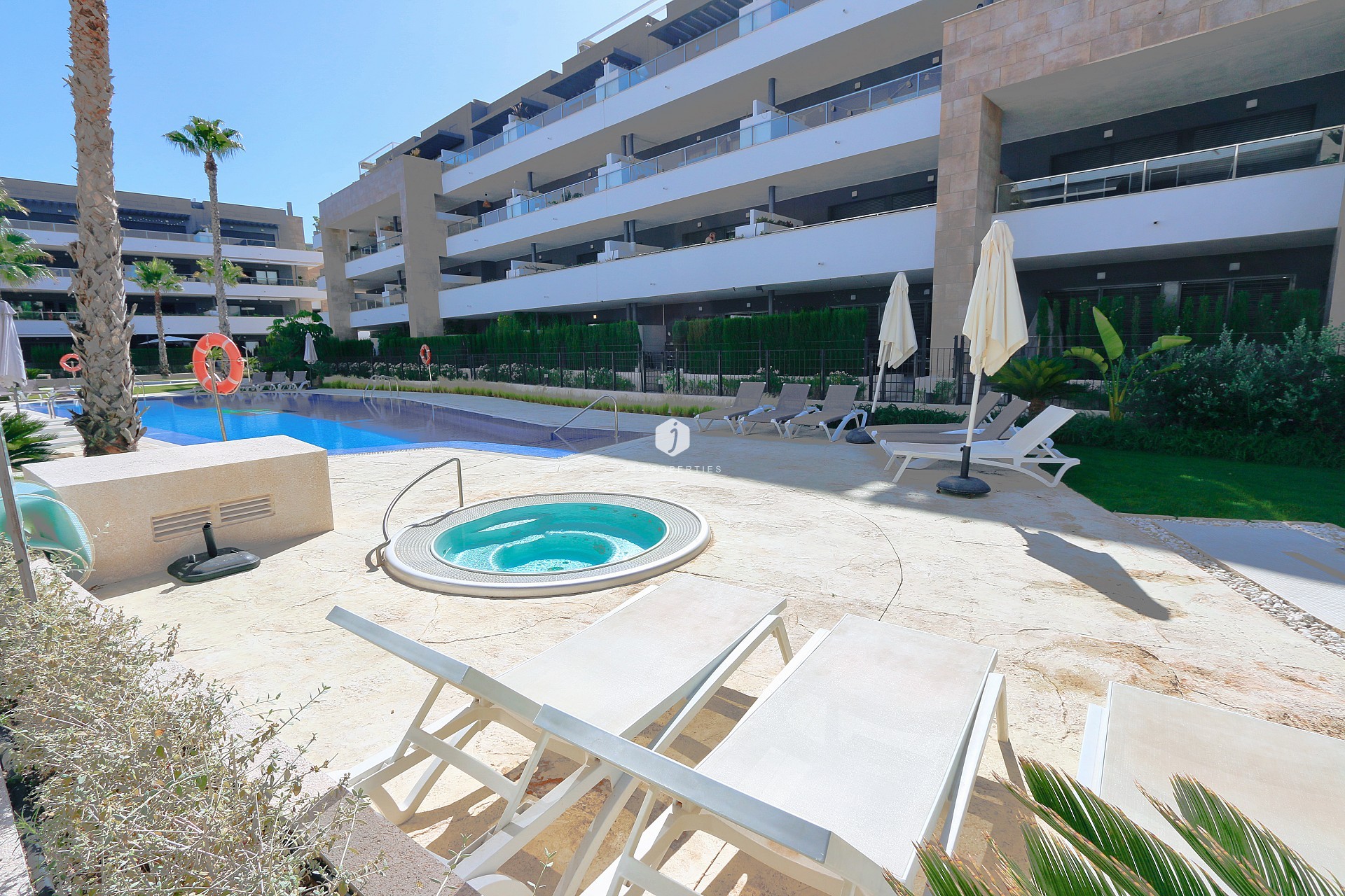 Aus zweiter Hand - Wohnung -
Playa Flamenca - Costa Blanca