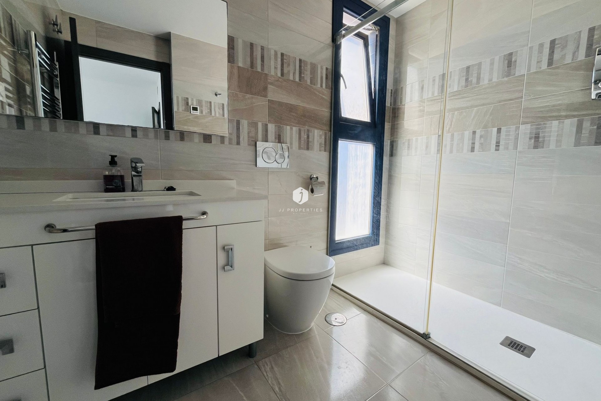 Aus zweiter Hand - Wohnung -
Punta Prima - Costa Blanca