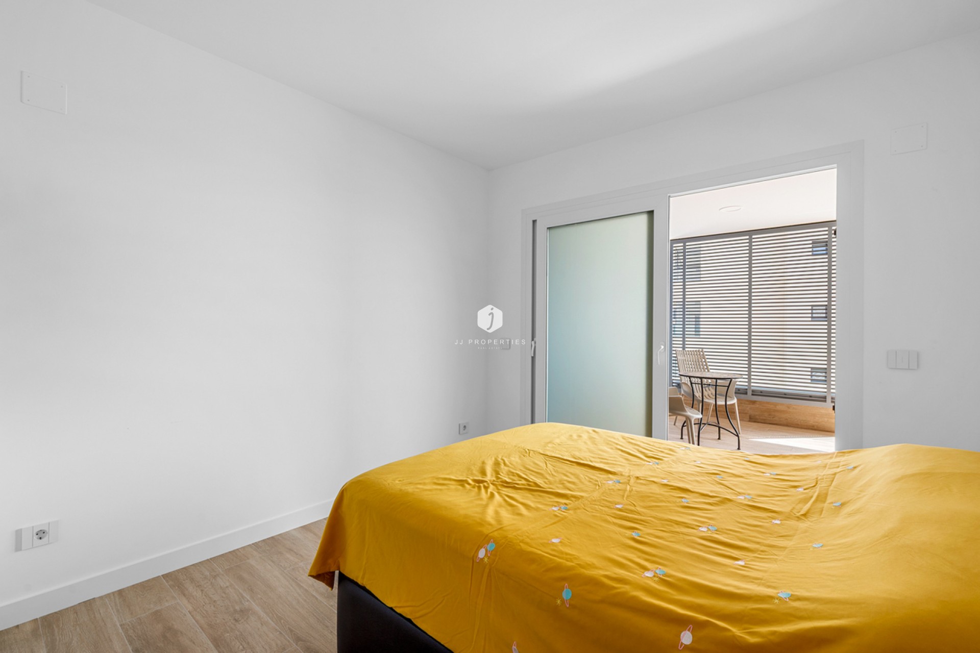 Aus zweiter Hand - Wohnung -
Punta Prima - Costa Blanca