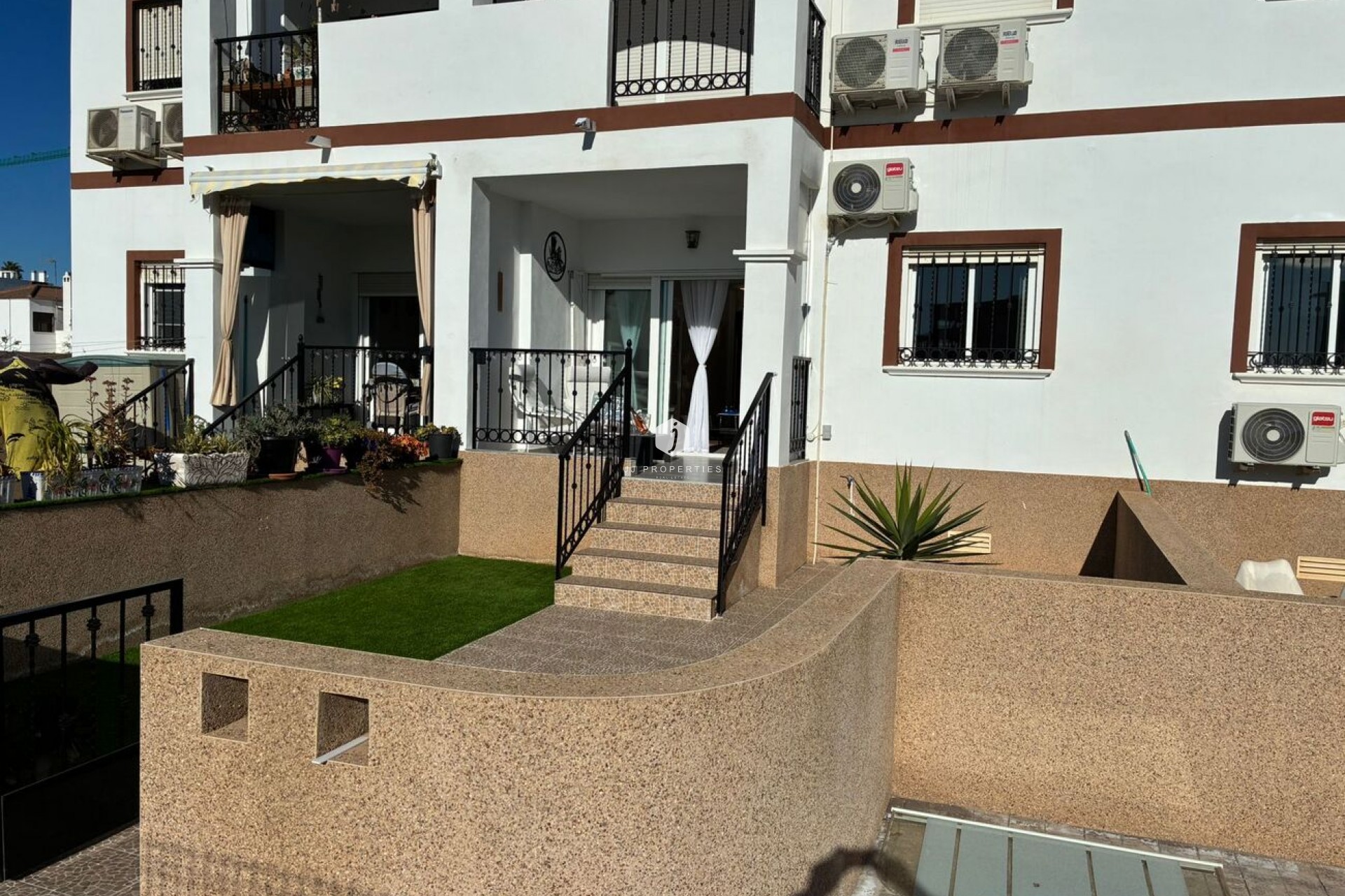 Aus zweiter Hand - Wohnung -
Punta Prima - Costa Blanca
