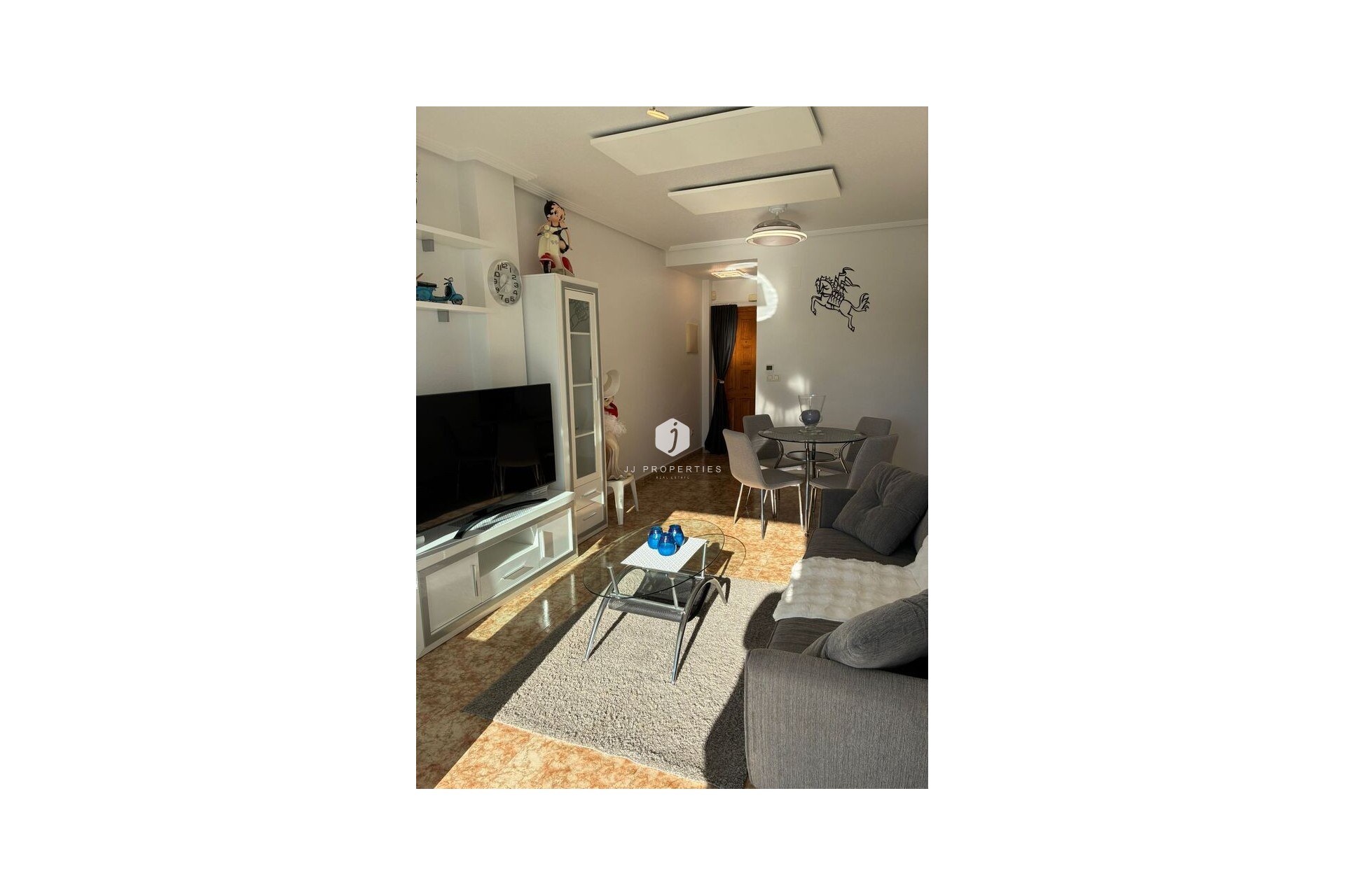 Aus zweiter Hand - Wohnung -
Punta Prima - Costa Blanca