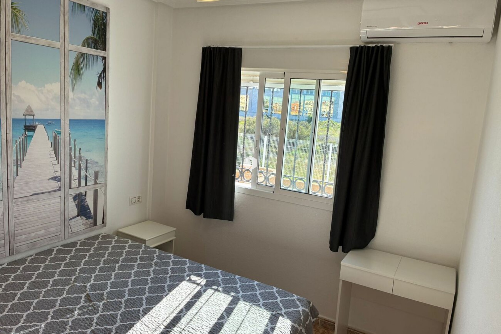 Aus zweiter Hand - Wohnung -
Punta Prima - Costa Blanca
